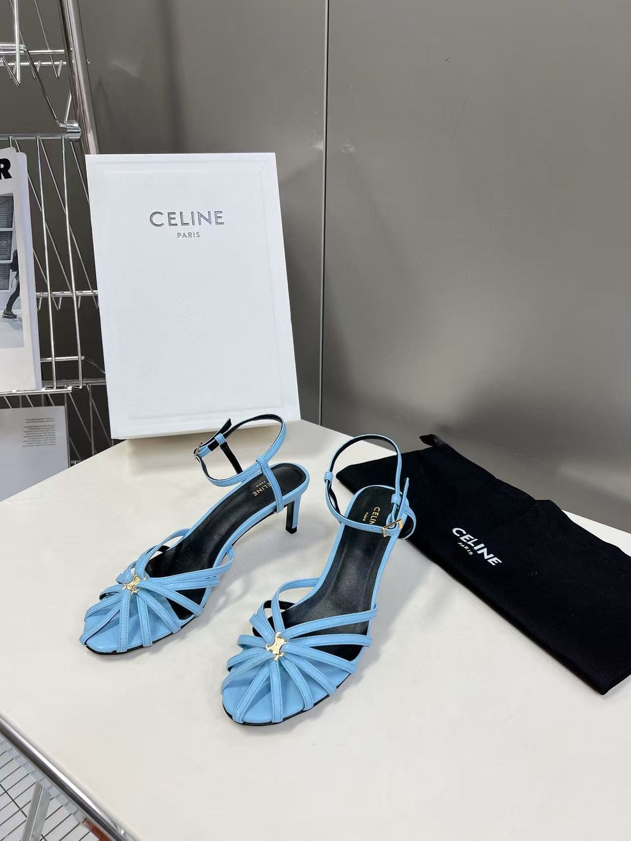 CEL1NEの高品質凱旋門サンダル【50％割引+送料無料】