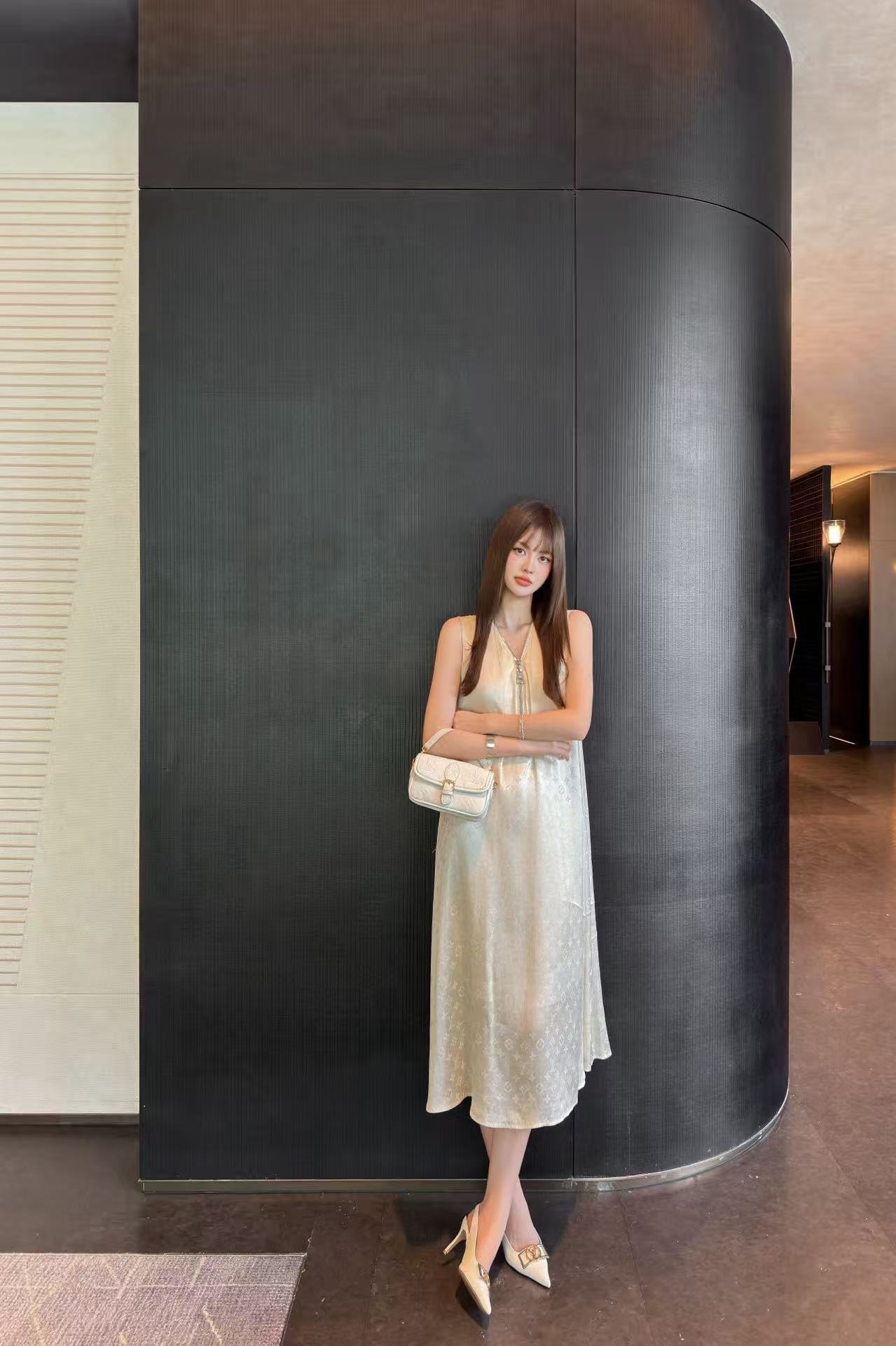 LVジャカードジッパーVネックドレス【50％割引+送料無料】