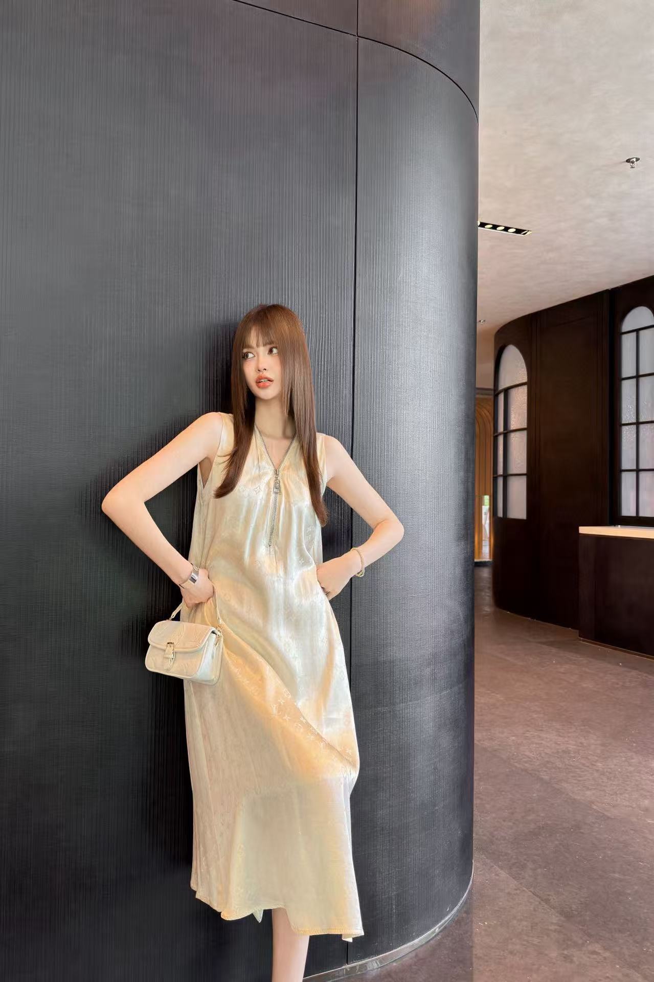 LVジャカードジッパーVネックドレス【50％割引+送料無料】