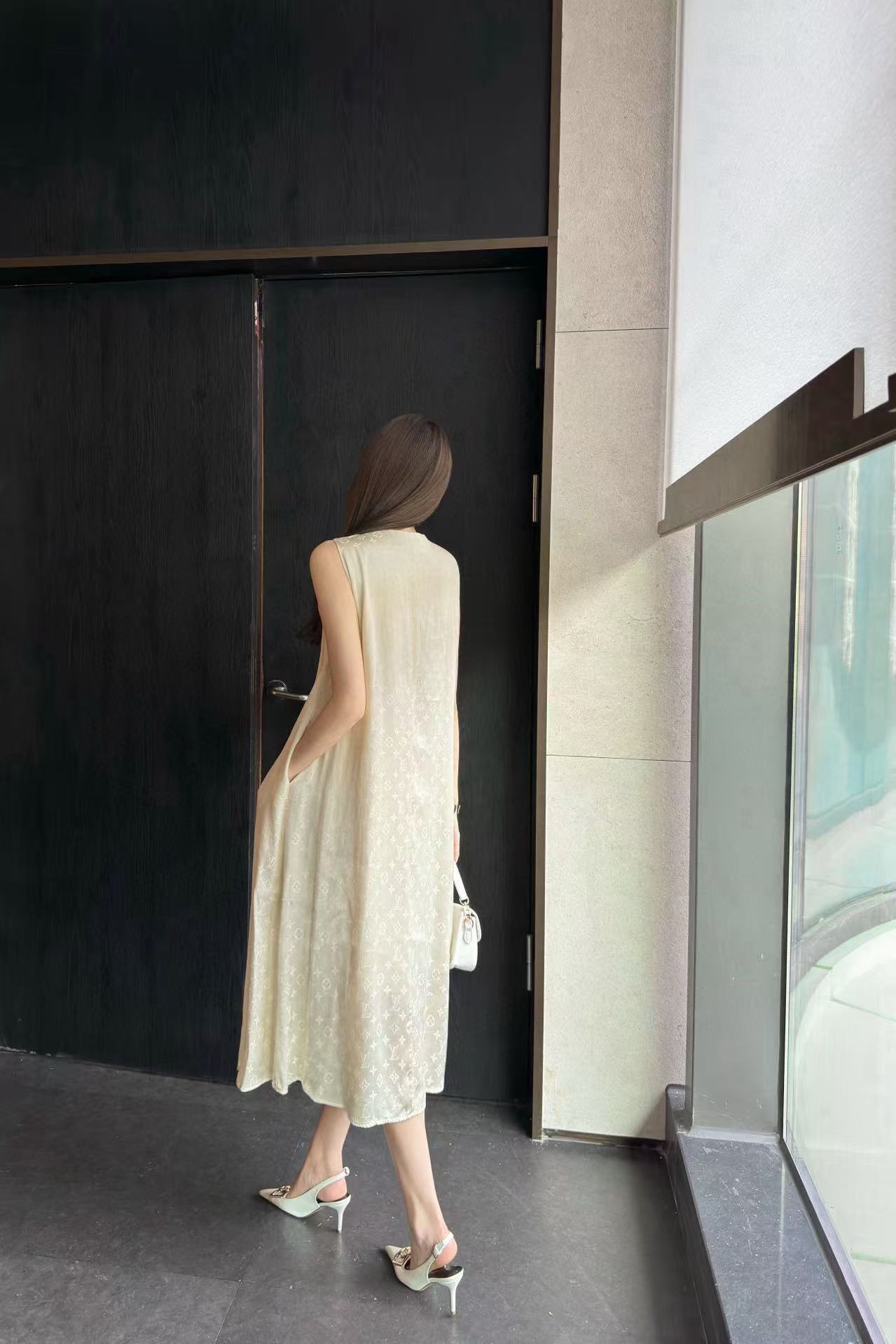 LVジャカードジッパーVネックドレス【50％割引+送料無料】