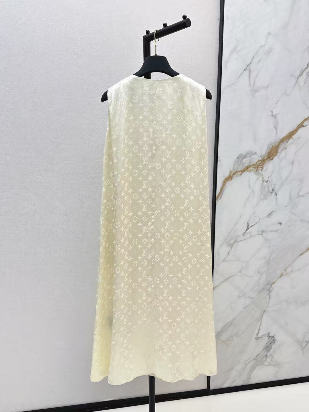 LVジャカードジッパーVネックドレス【50％割引+送料無料】