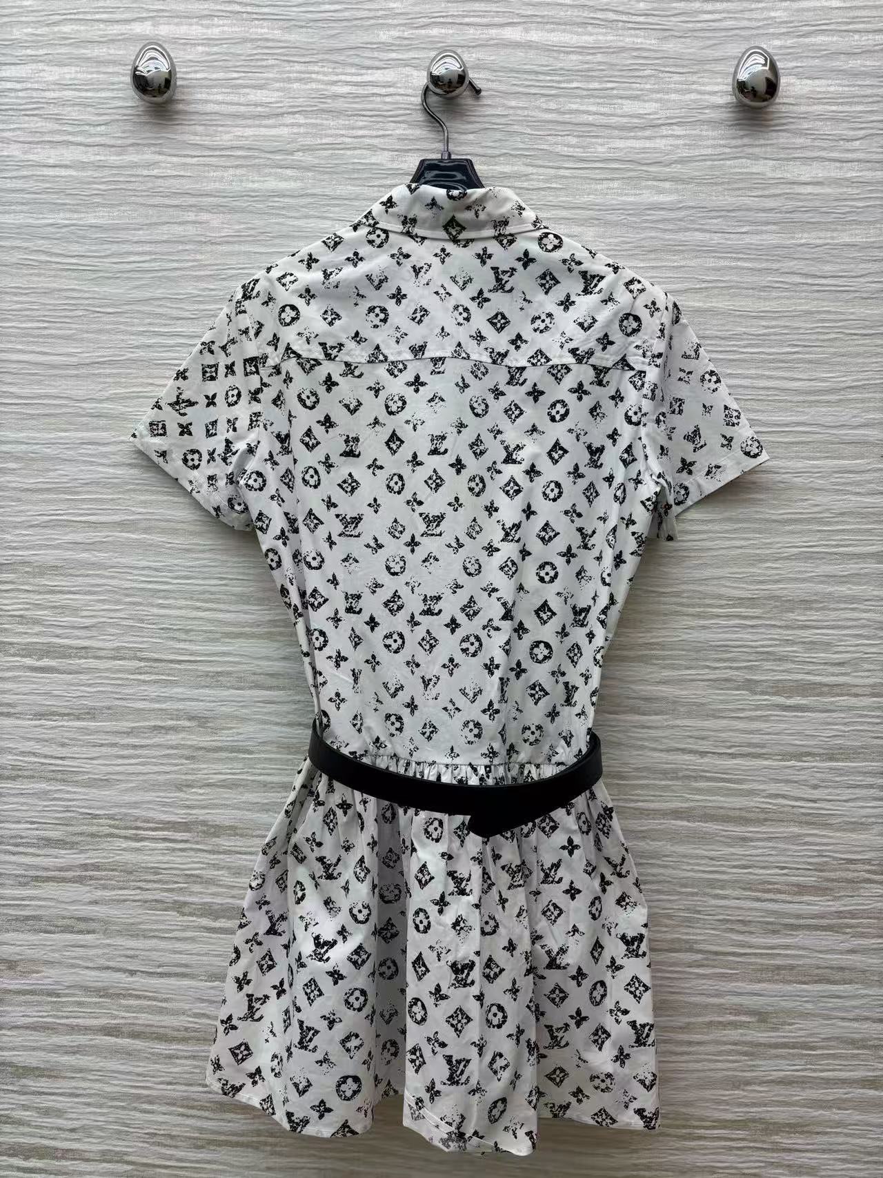 LVベルト付きプリントラペルドレス【50%割引+送料無料】