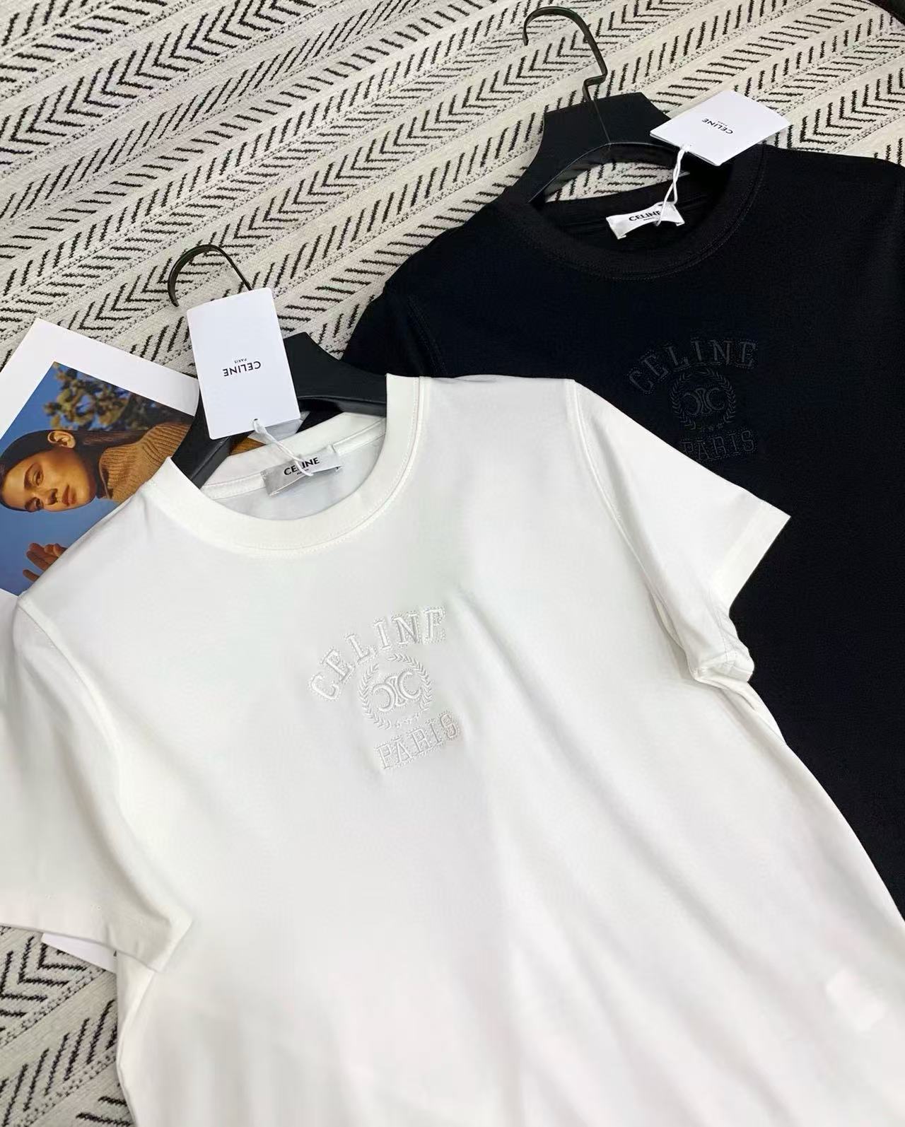 CEL1NE 刺繍レタリングTシャツ【50％割引+送料無料】