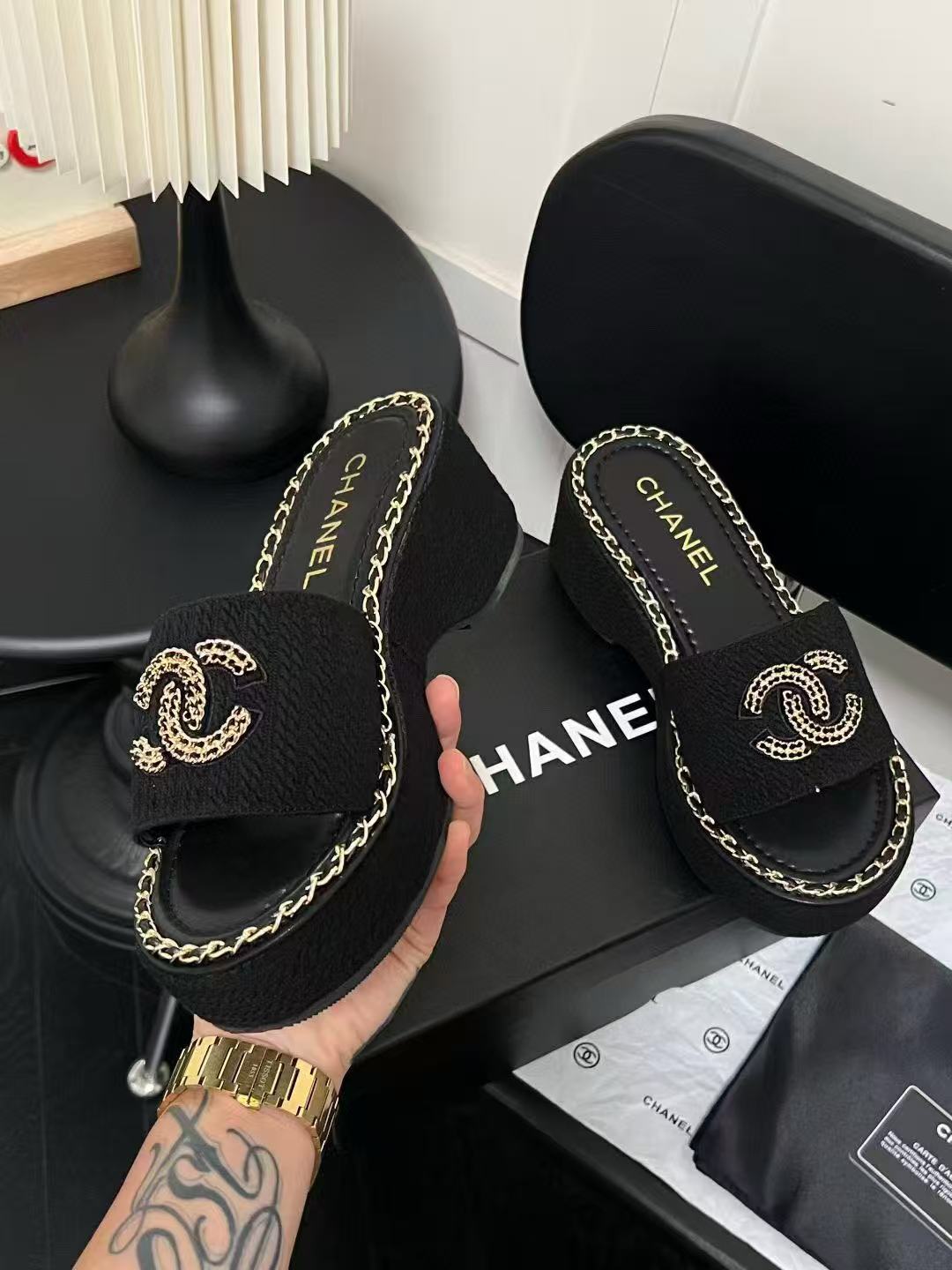 CHANE1 ダブルC 厚底スリッパ【50％割引+送料無料】