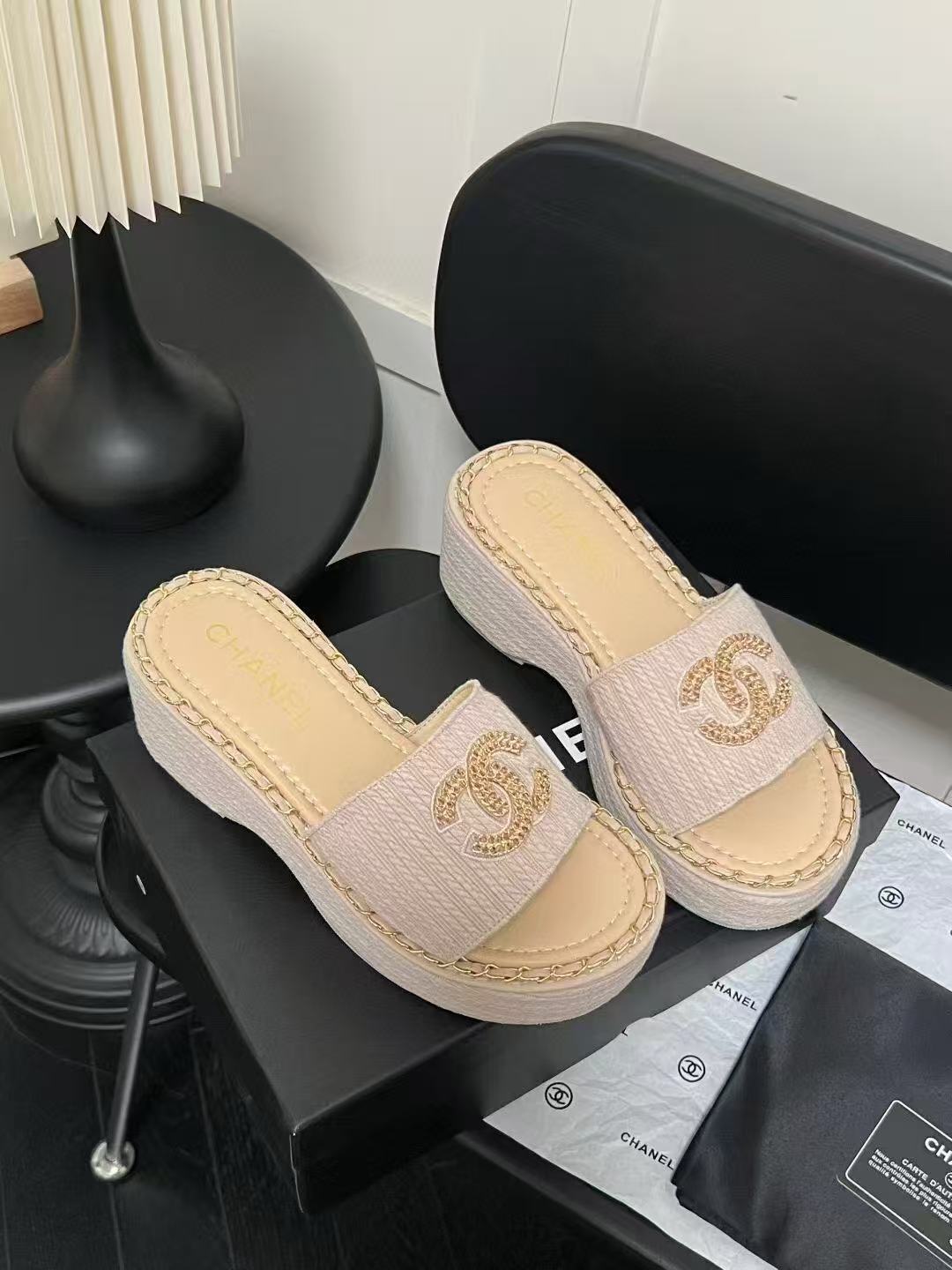 CHANE1 ダブルC 厚底スリッパ【50％割引+送料無料】