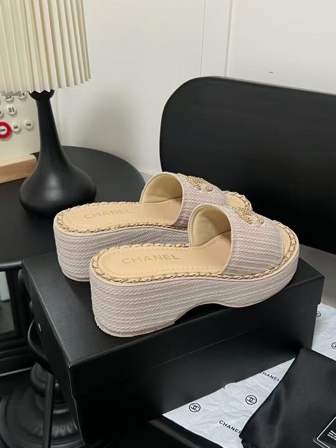 CHANE1 ダブルC 厚底スリッパ【50％割引+送料無料】