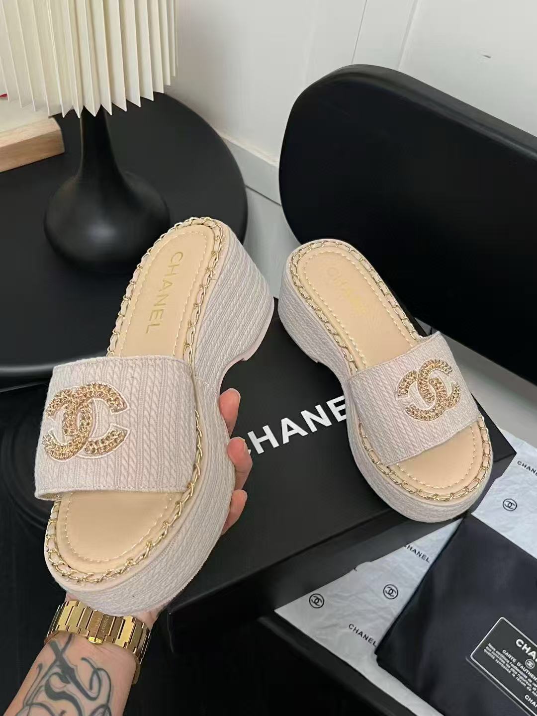 CHANE1 ダブルC 厚底スリッパ【50％割引+送料無料】