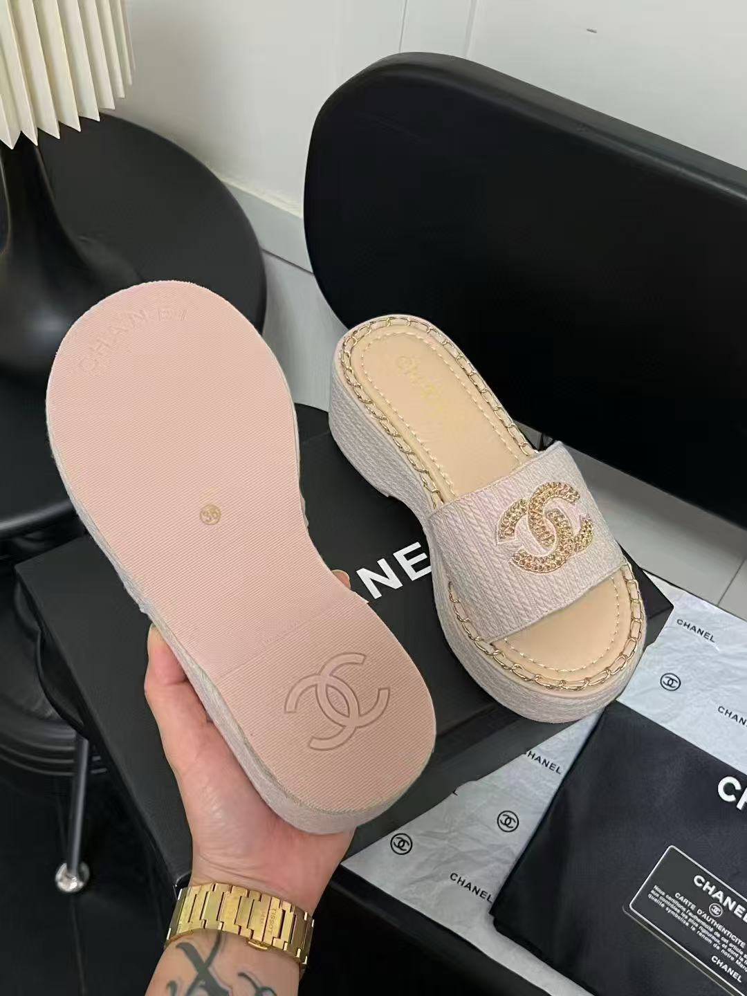 CHANE1 ダブルC 厚底スリッパ【50％割引+送料無料】