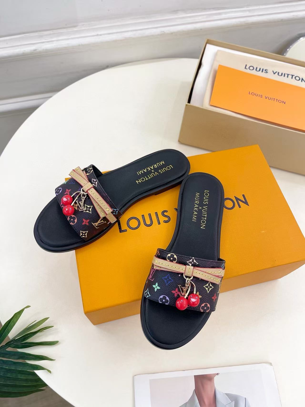 LVの高品質チェリープリントスリッパ【50％割引+送料無料】