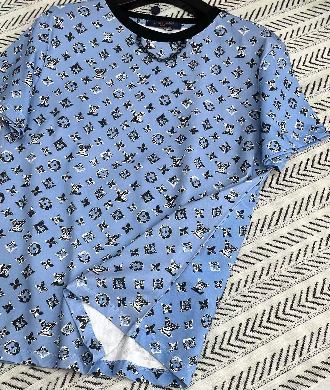 LVチェーンプリントTシャツ【50％割引+送料無料】