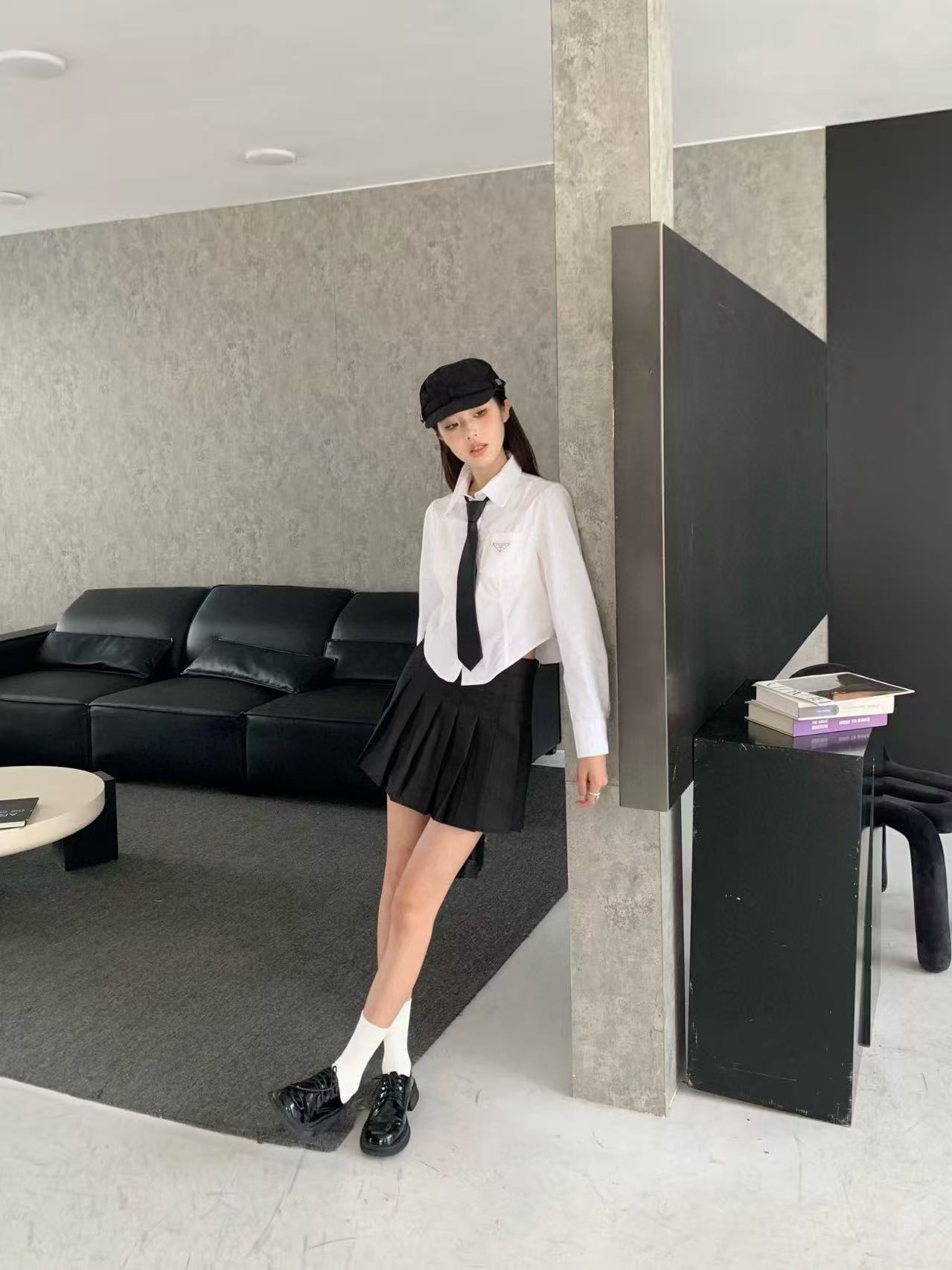 PR4DA トライアングルロゴ タイシャツ【50％割引+送料無料】