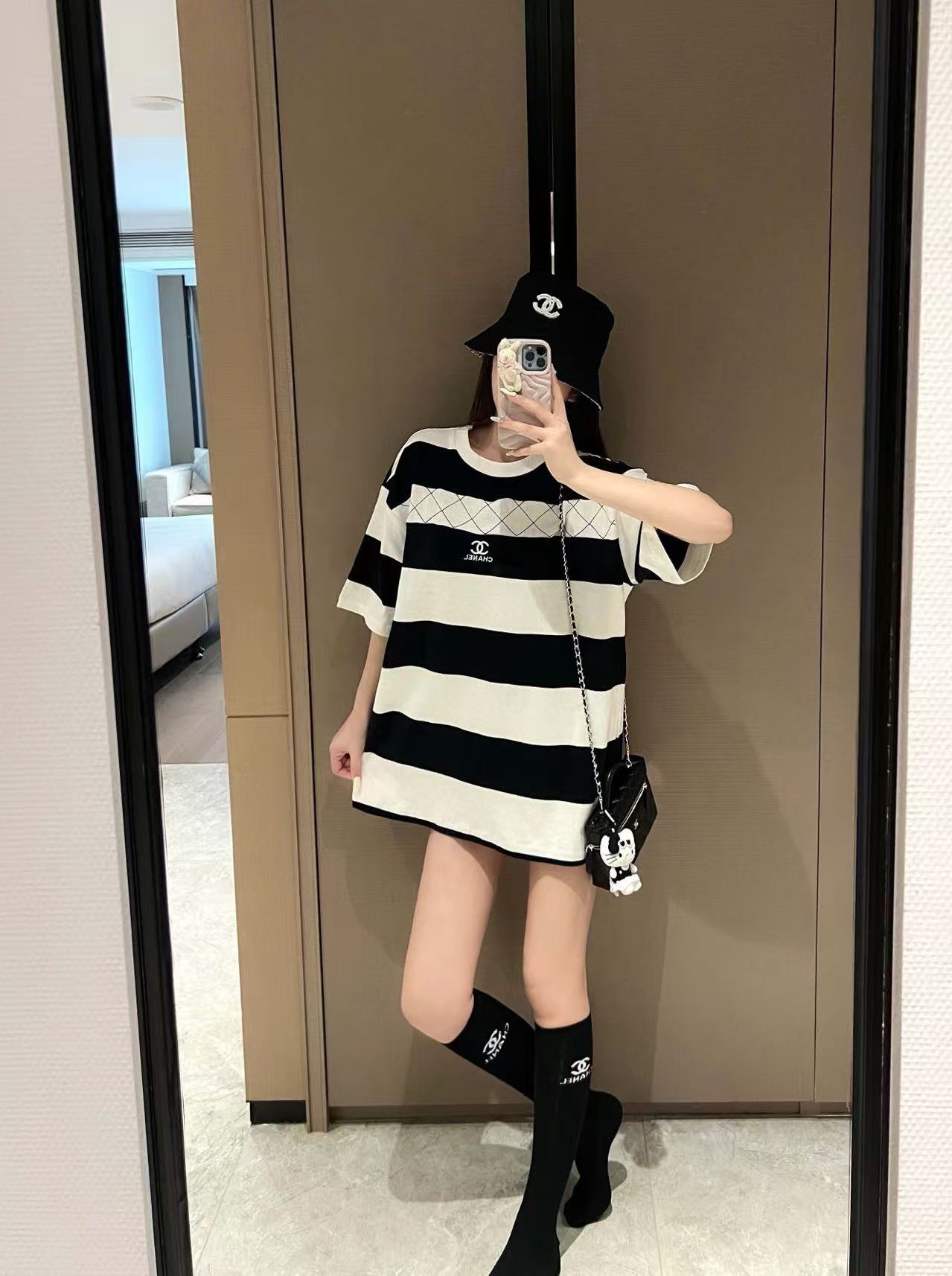 CHANE1 ブラック＆ホワイト ダブルC Tシャツ【50％割引+送料無料】