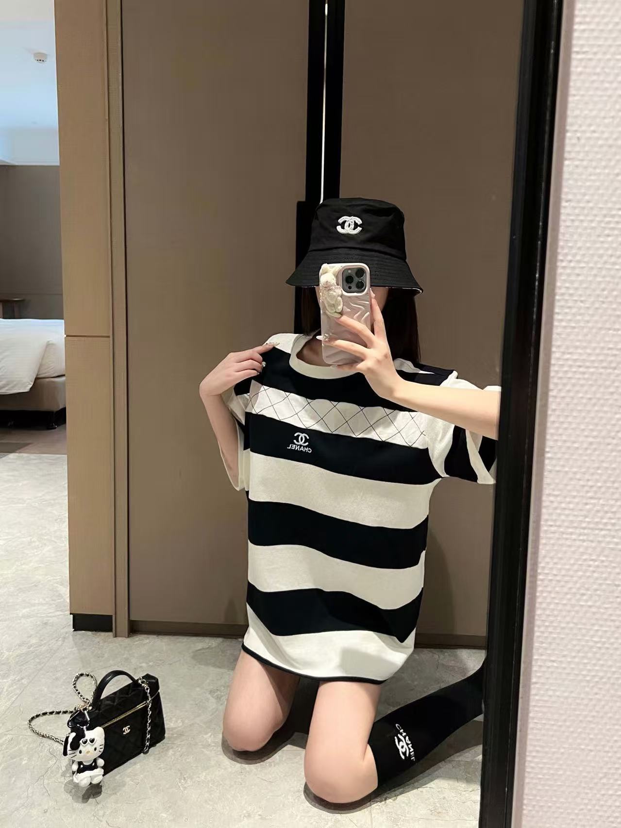 CHANE1 ブラック＆ホワイト ダブルC Tシャツ【50％割引+送料無料】