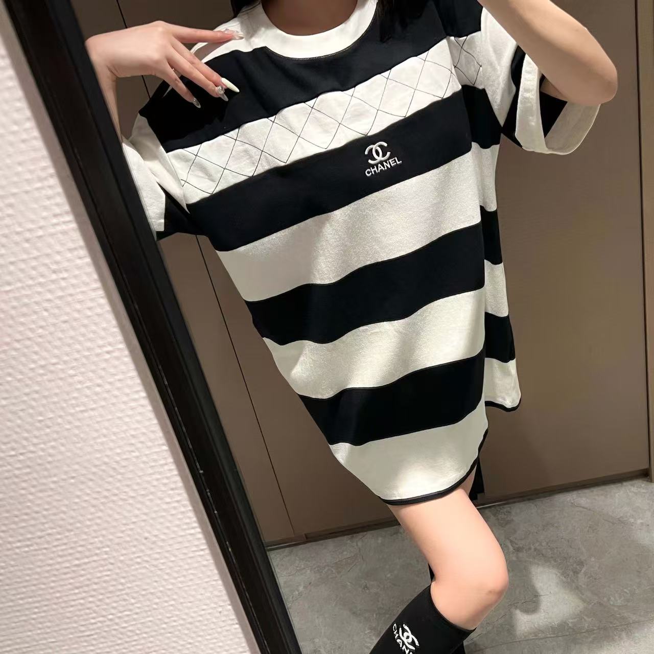 CHANE1 ブラック＆ホワイト ダブルC Tシャツ【50％割引+送料無料】