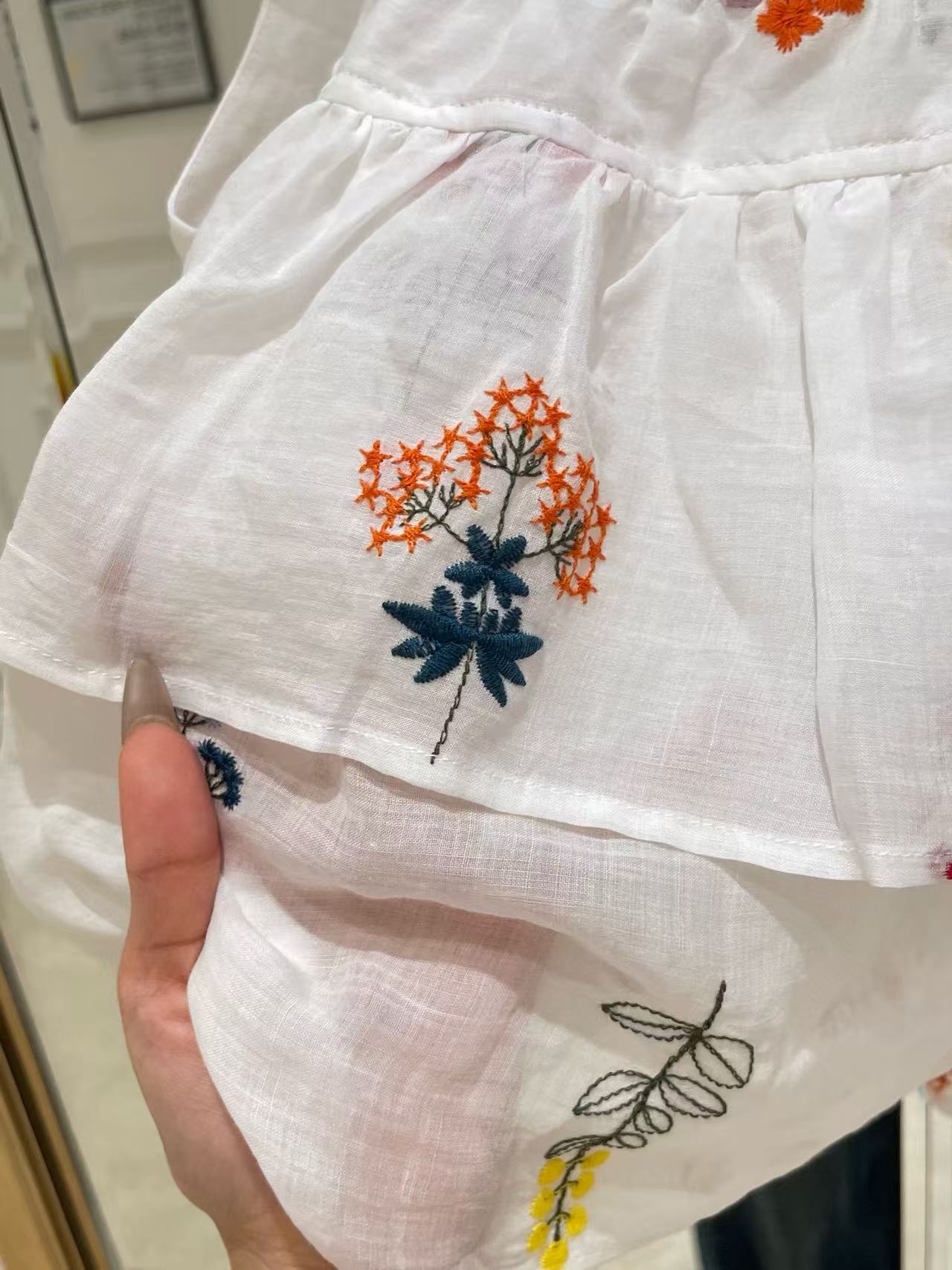 CHANE1 刺繍キャミソール【50%割引+送料無料】