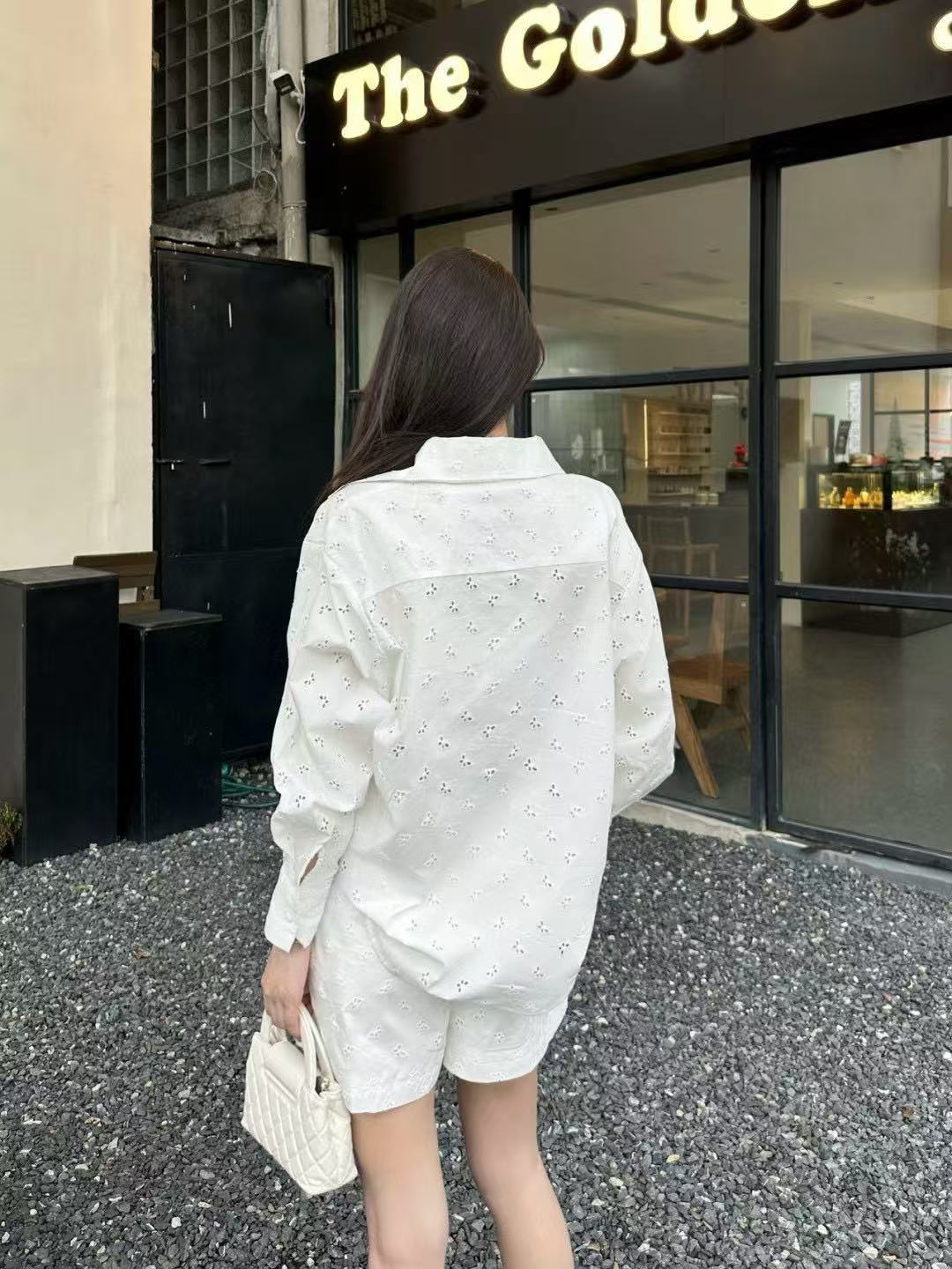 VALENT1NO 中空刺繍 Vネックスーツ【50％割引+送料無料】