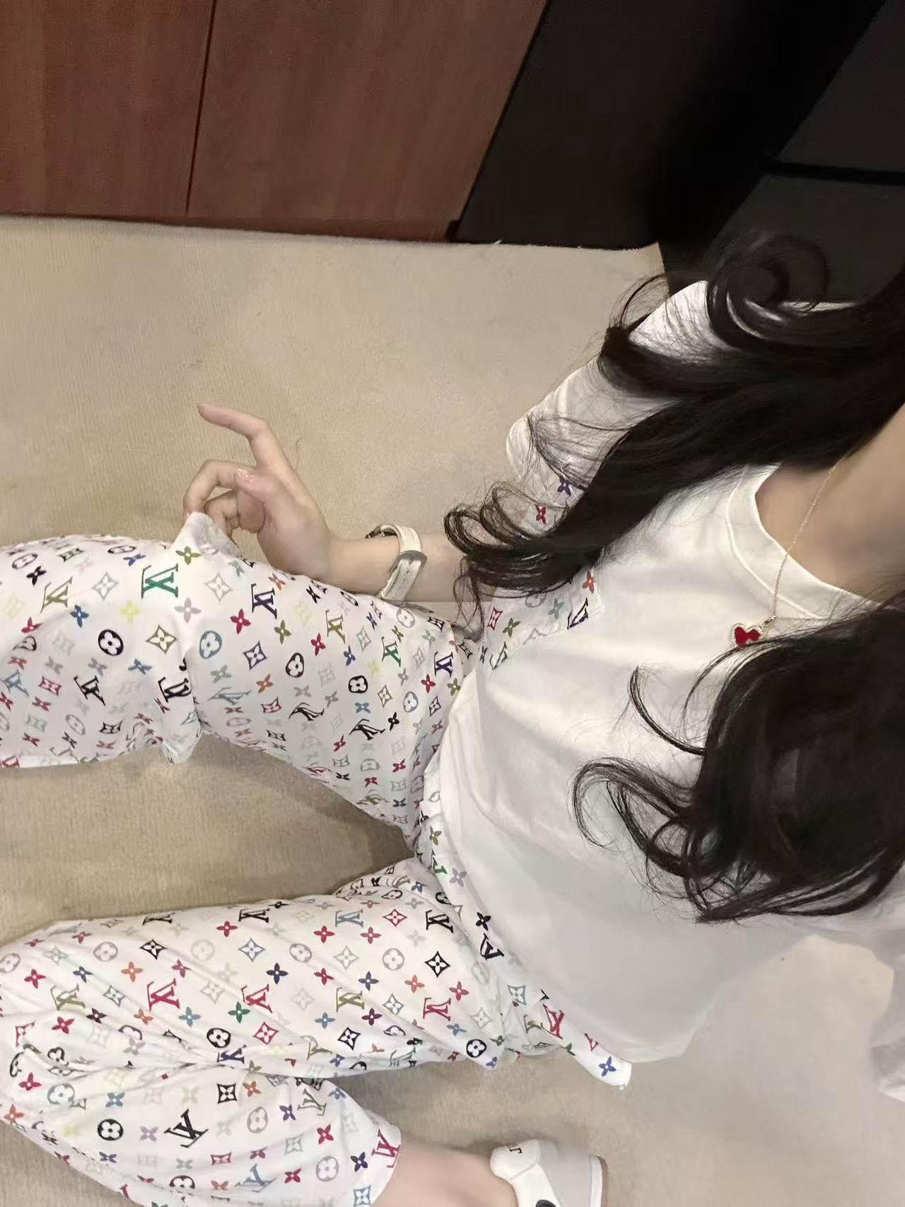 LVポケットTシャツ+パンツのツーピースセット【50％割引+送料無料】