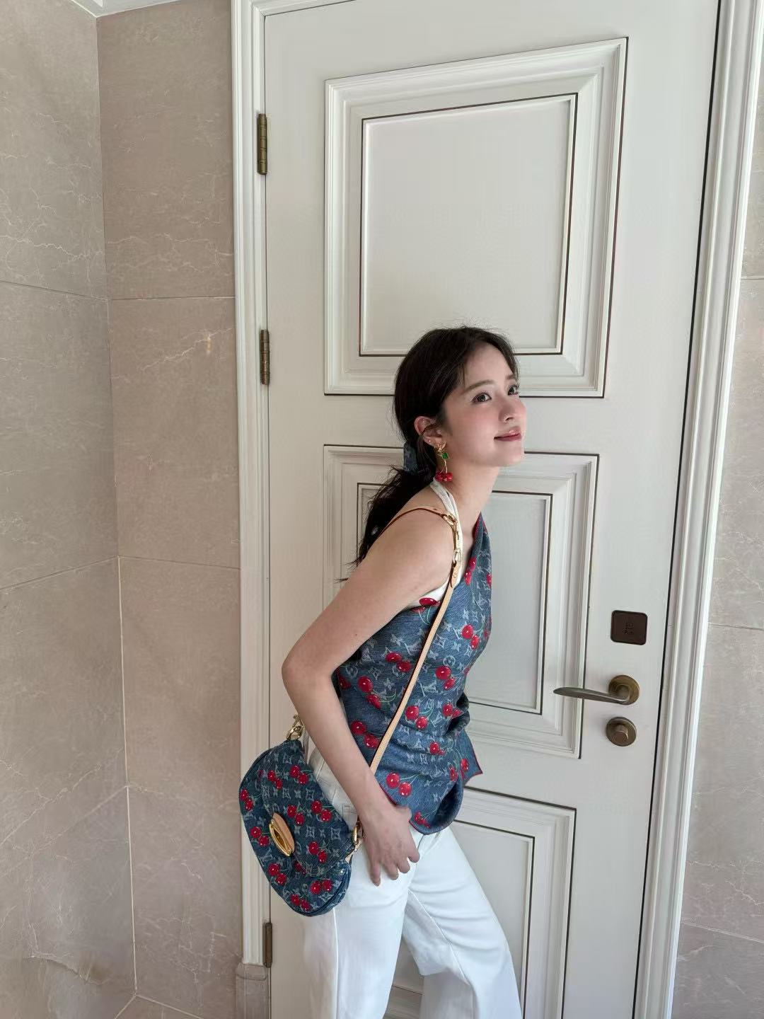 LVプリントのチェリースカーフ【50％割引+送料無料】