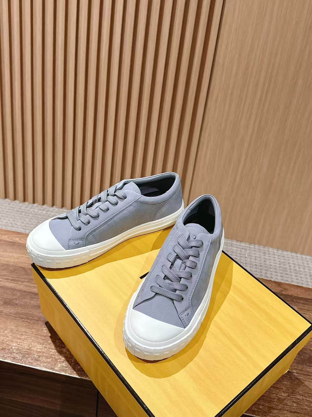 FEND1 高品質ビスケットカジュアルシューズ【50%割引+送料無料】