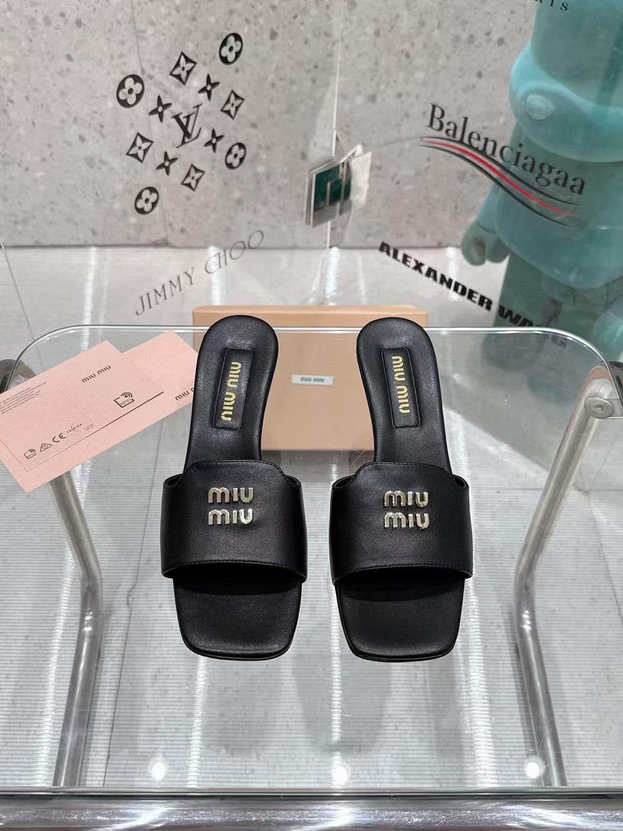 M1UM1U 高品質ローヒールシューズ【50%割引+送料無料】