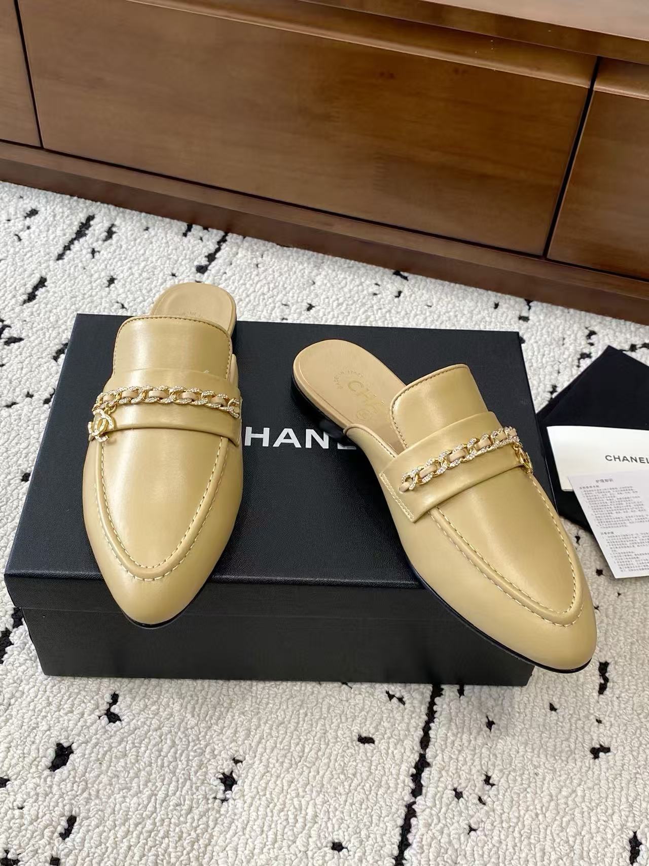 CHANE1 高品質チェーンレザースリッパ【50％割引+送料無料】