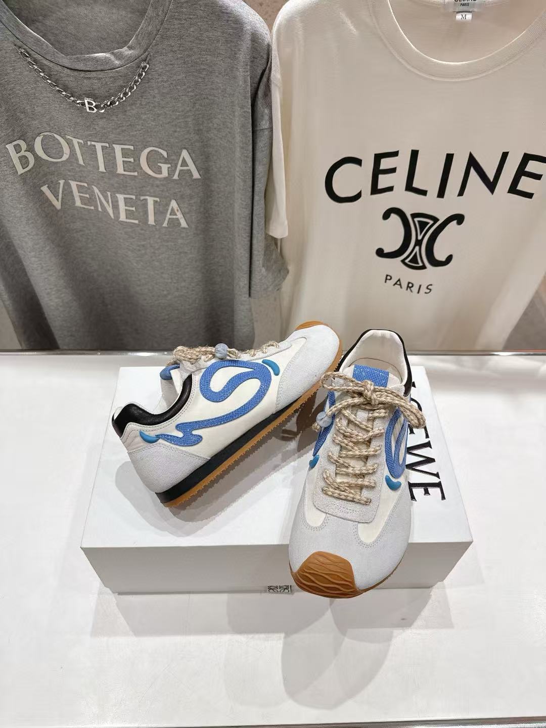 L0WEWの高品質カジュアルシューズ【50％割引+送料無料】