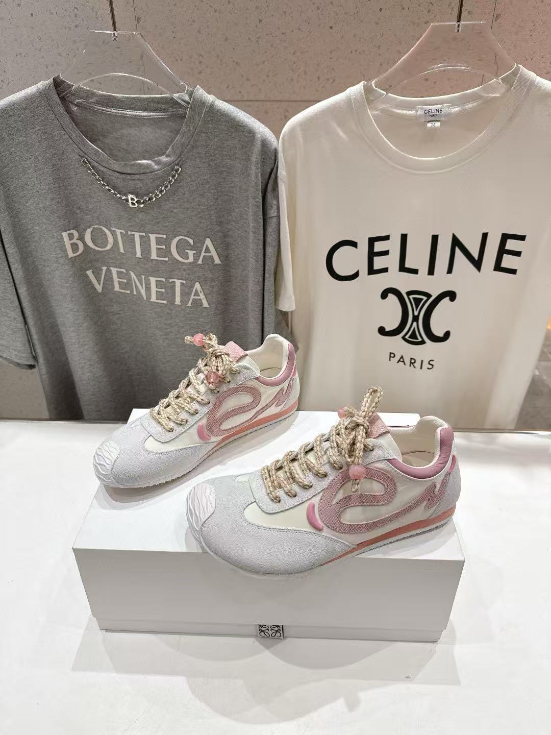 L0WEWの高品質カジュアルシューズ【50％割引+送料無料】