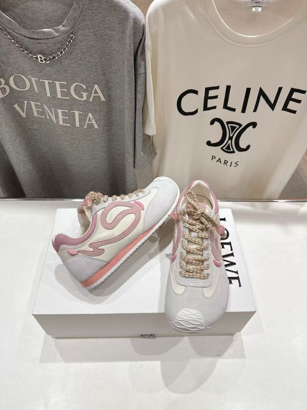 L0WEWの高品質カジュアルシューズ【50％割引+送料無料】