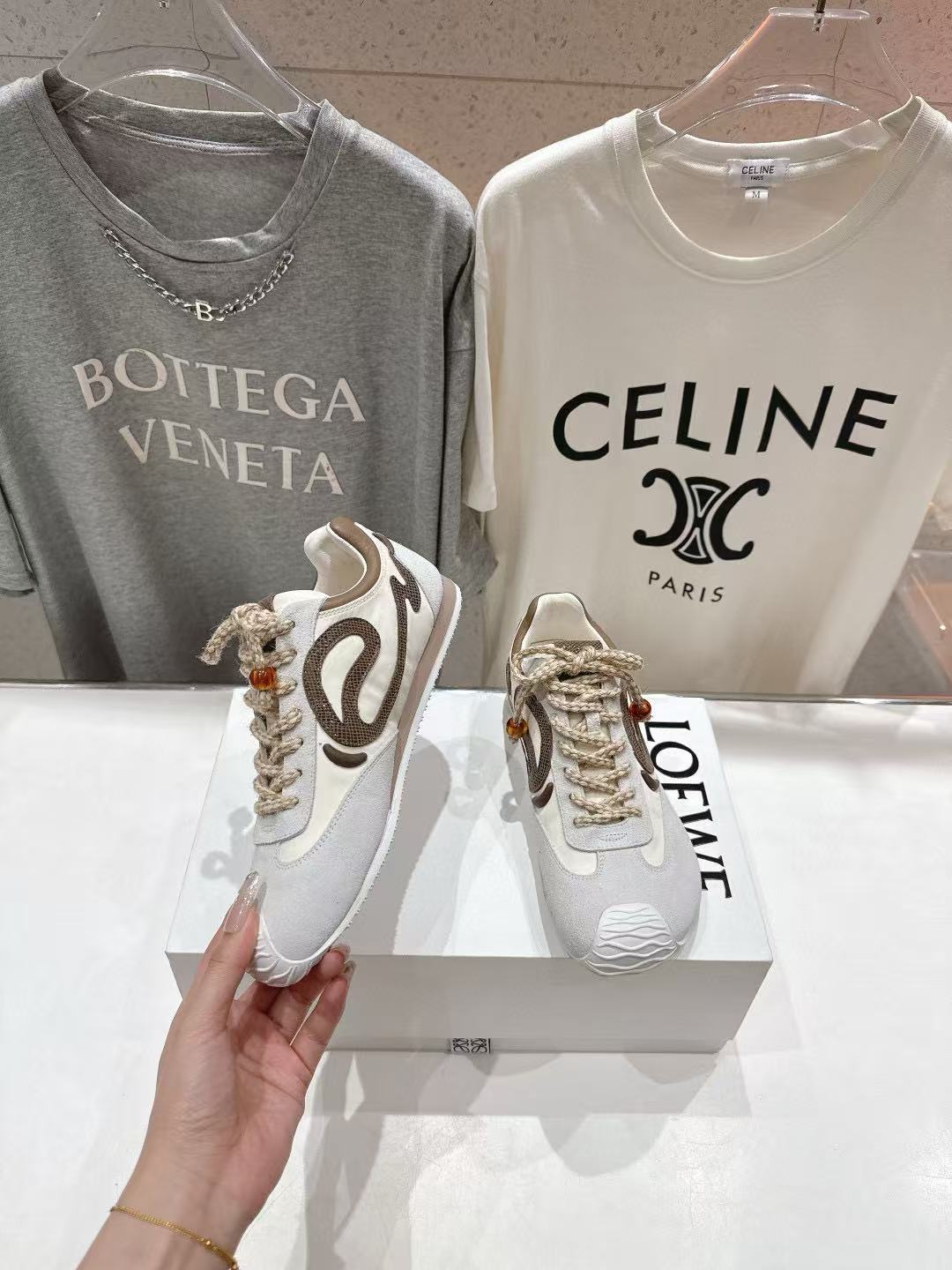 L0WEWの高品質カジュアルシューズ【50％割引+送料無料】