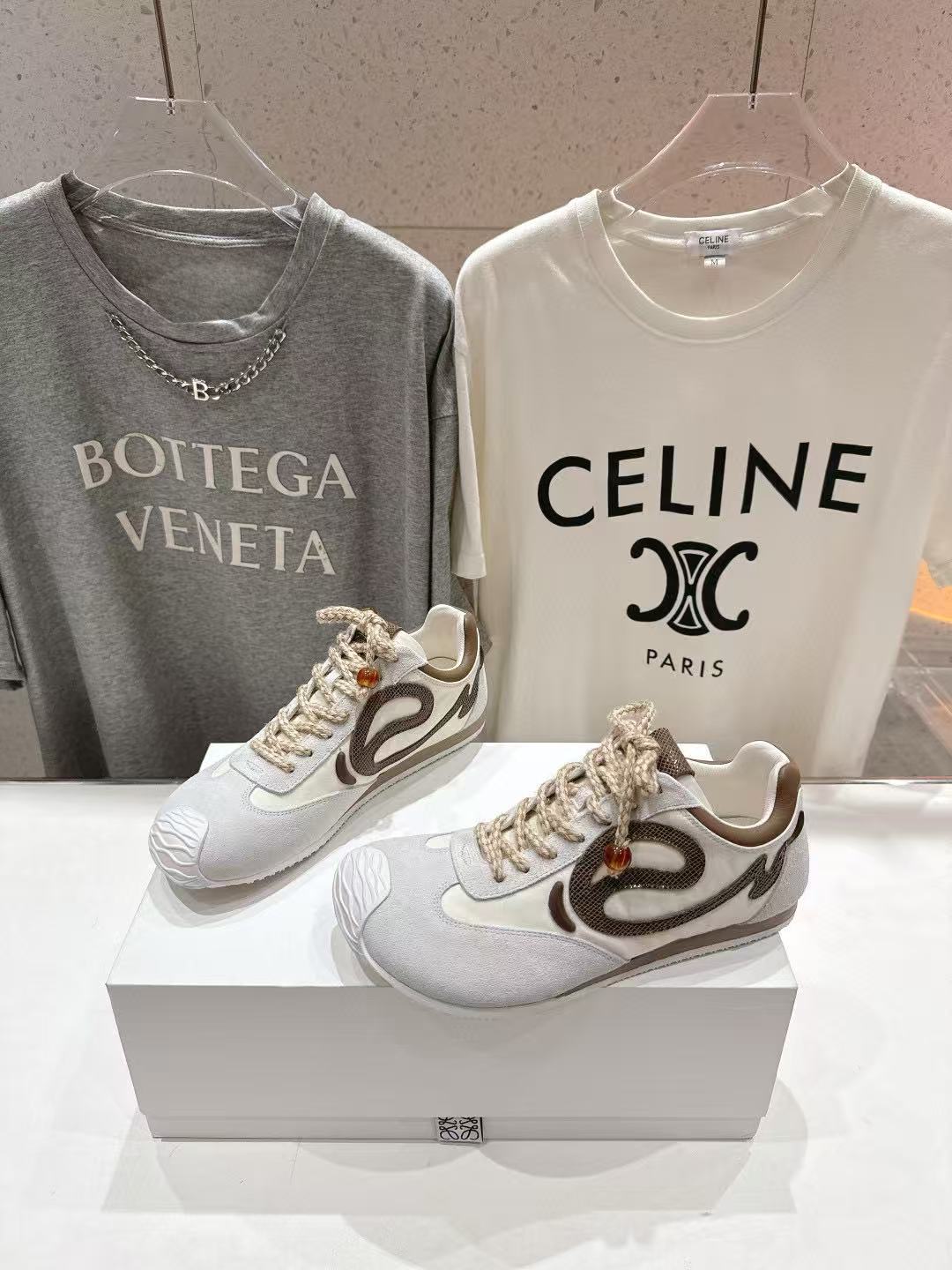 L0WEWの高品質カジュアルシューズ【50％割引+送料無料】