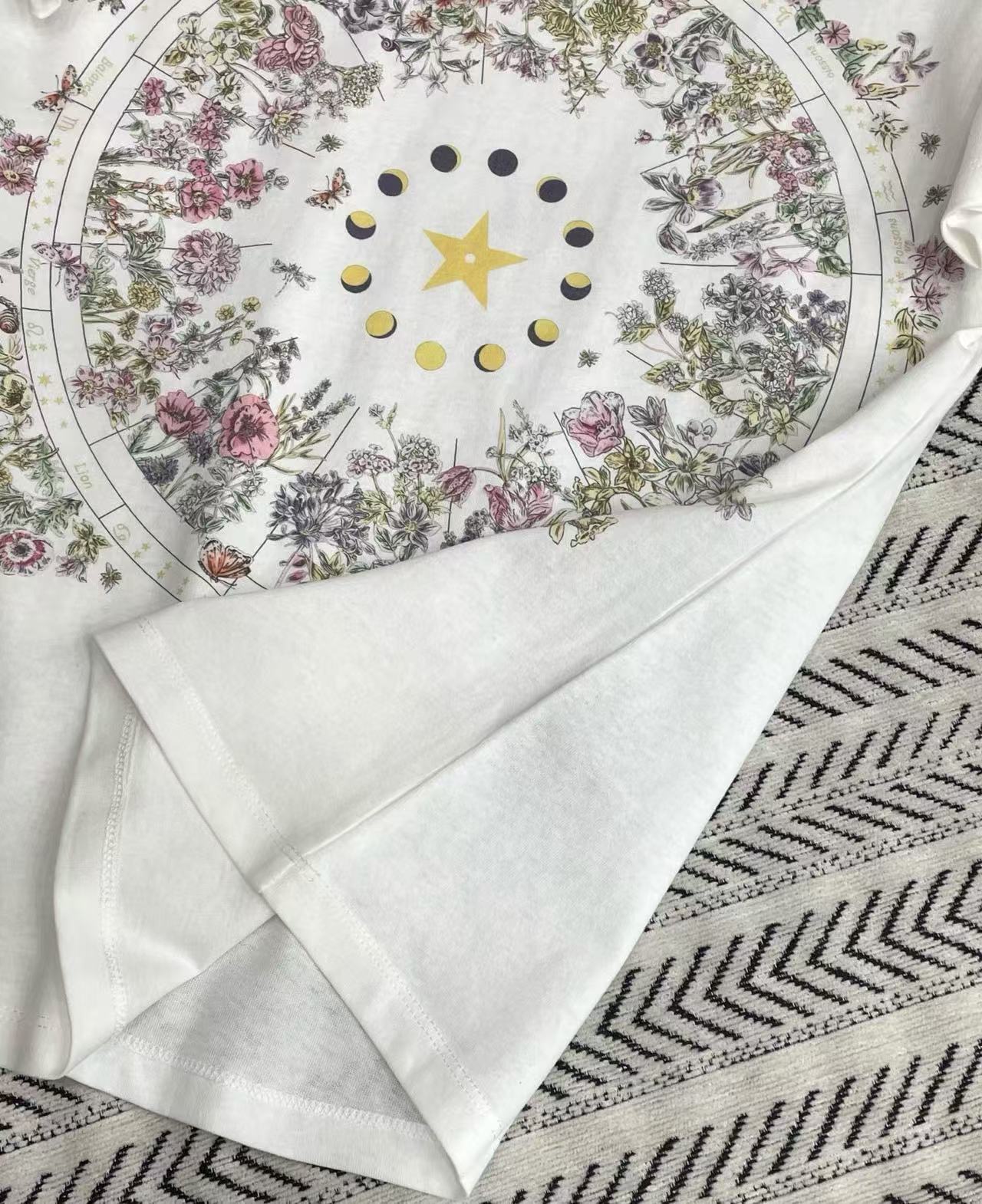 DI0R 五芒星 レタープリント Tシャツ【50％割引+送料無料】