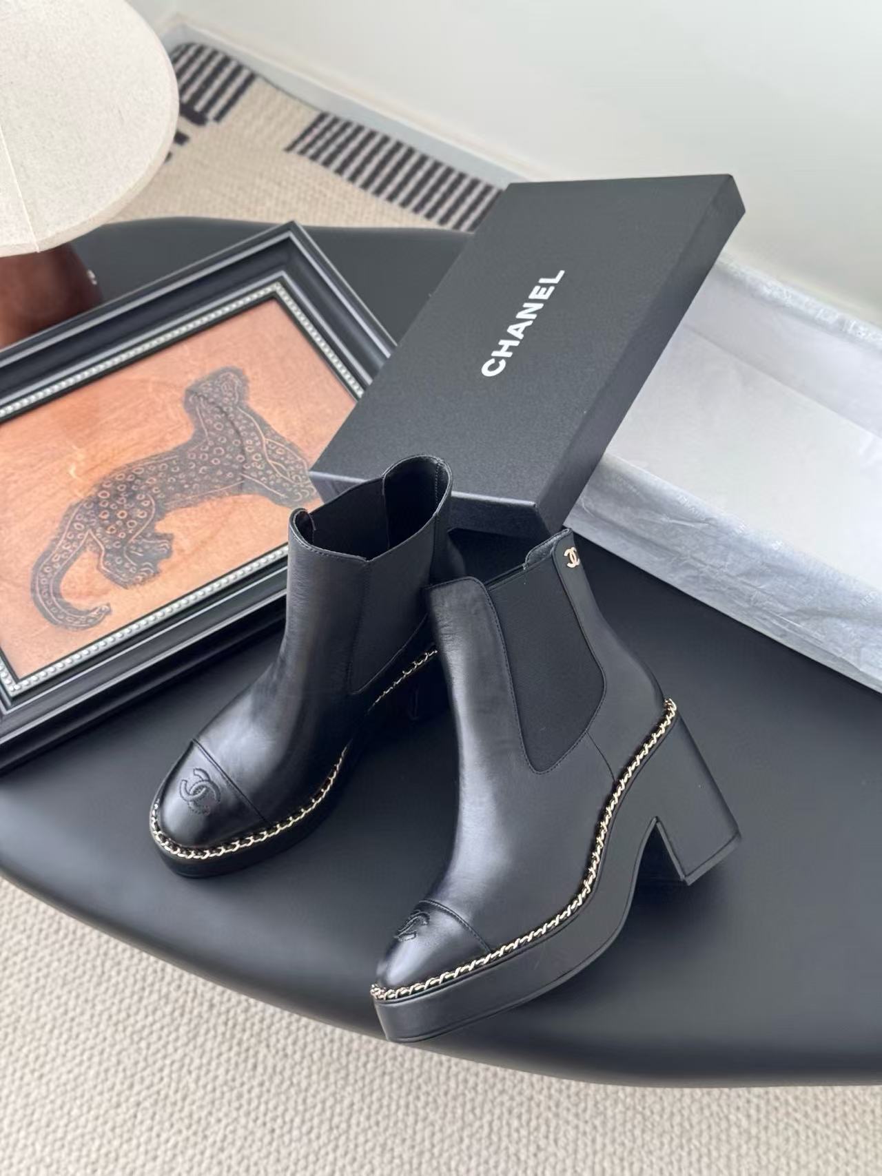 CHANE1 高品質チェーンマーティンブーツ【50％割引+送料無料】