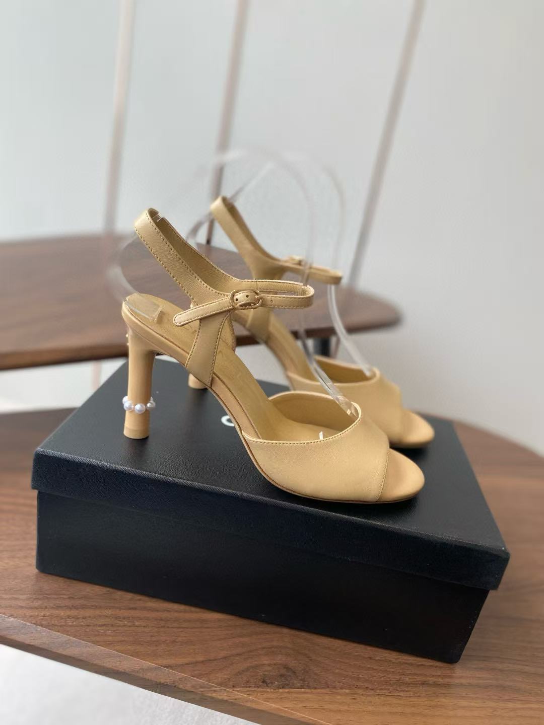 CHANE1 高品質シンプルハイヒールサンダル【50％割引+送料無料】