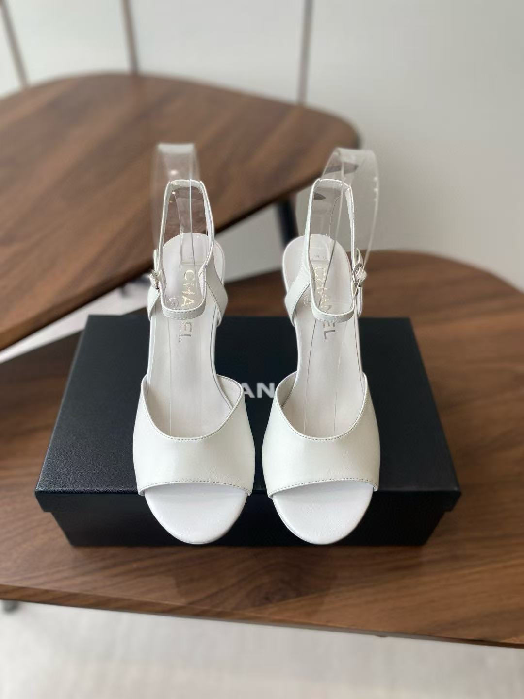 CHANE1 高品質シンプルハイヒールサンダル【50％割引+送料無料】