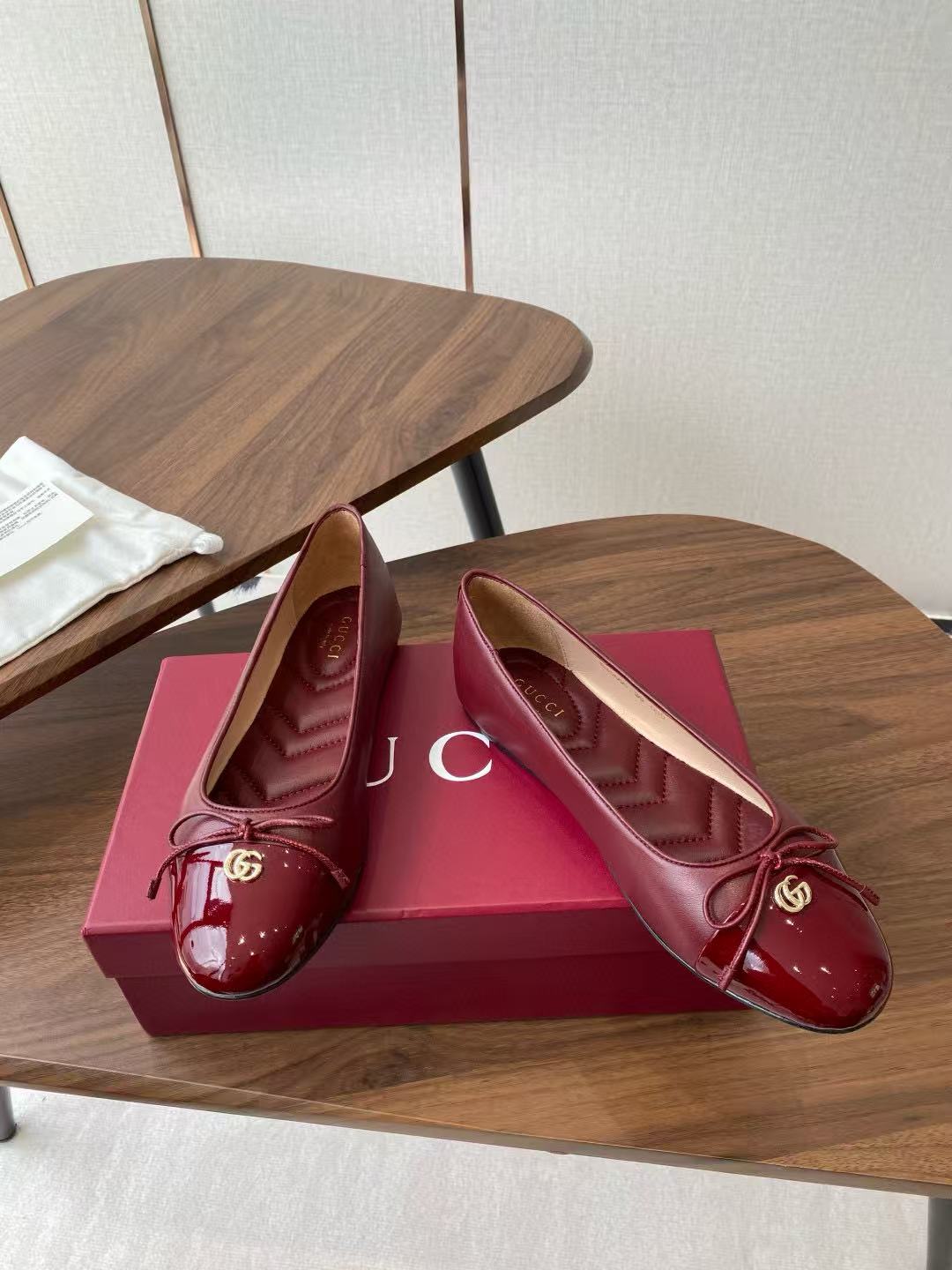 GUCC1 高品質リボンフラットシューズ【50％割引+送料無料】