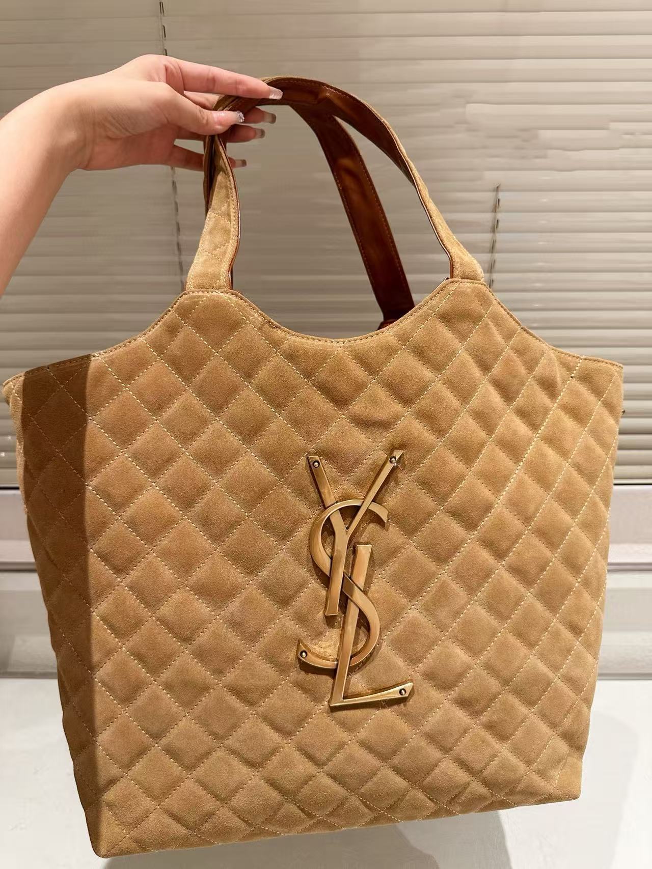 YSL ディアスキン ショッピングバッグ【50％割引+送料無料】
