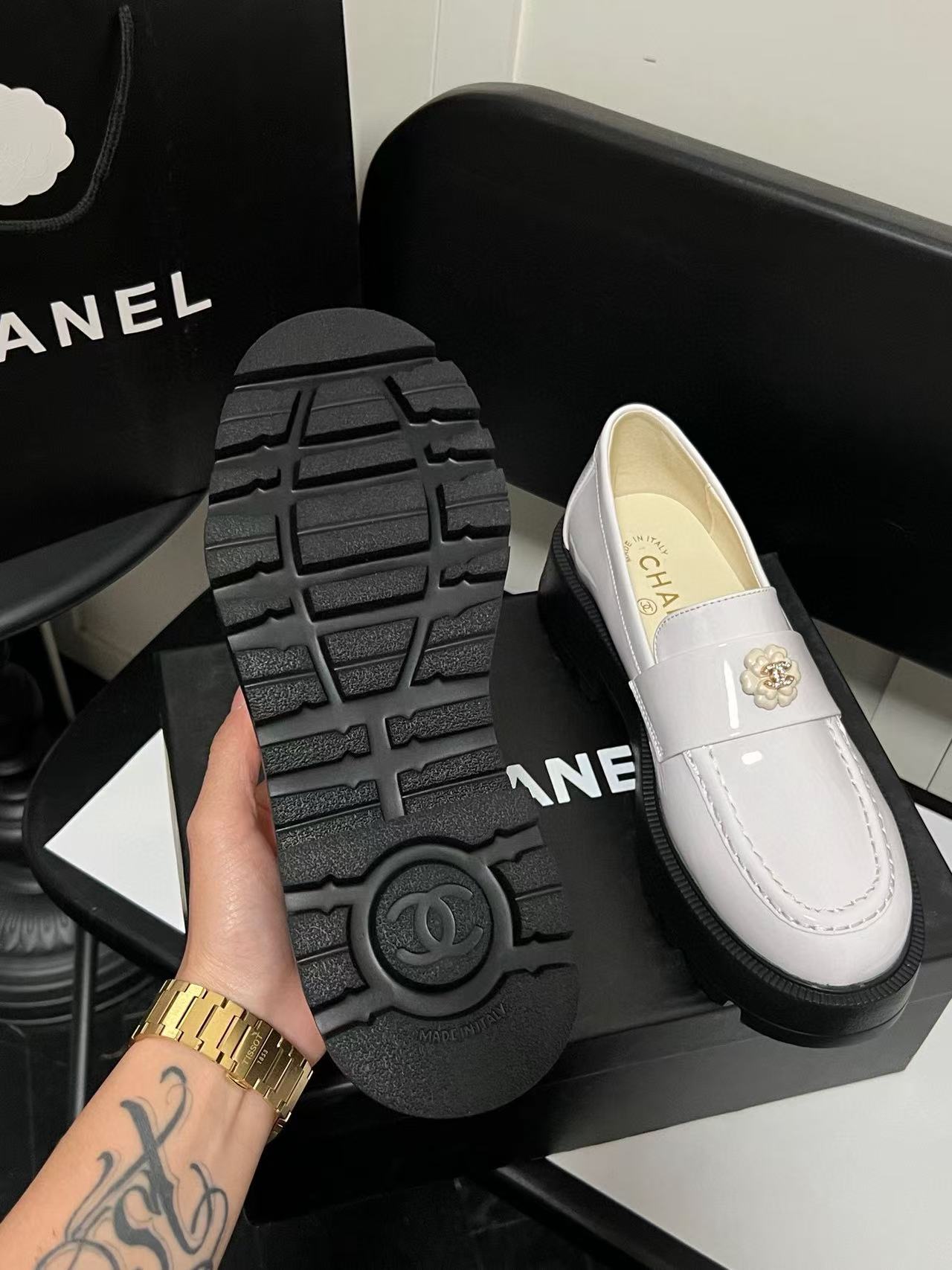 CHANE1 カメリア プラットフォーム シューズ【50％割引+送料無料】