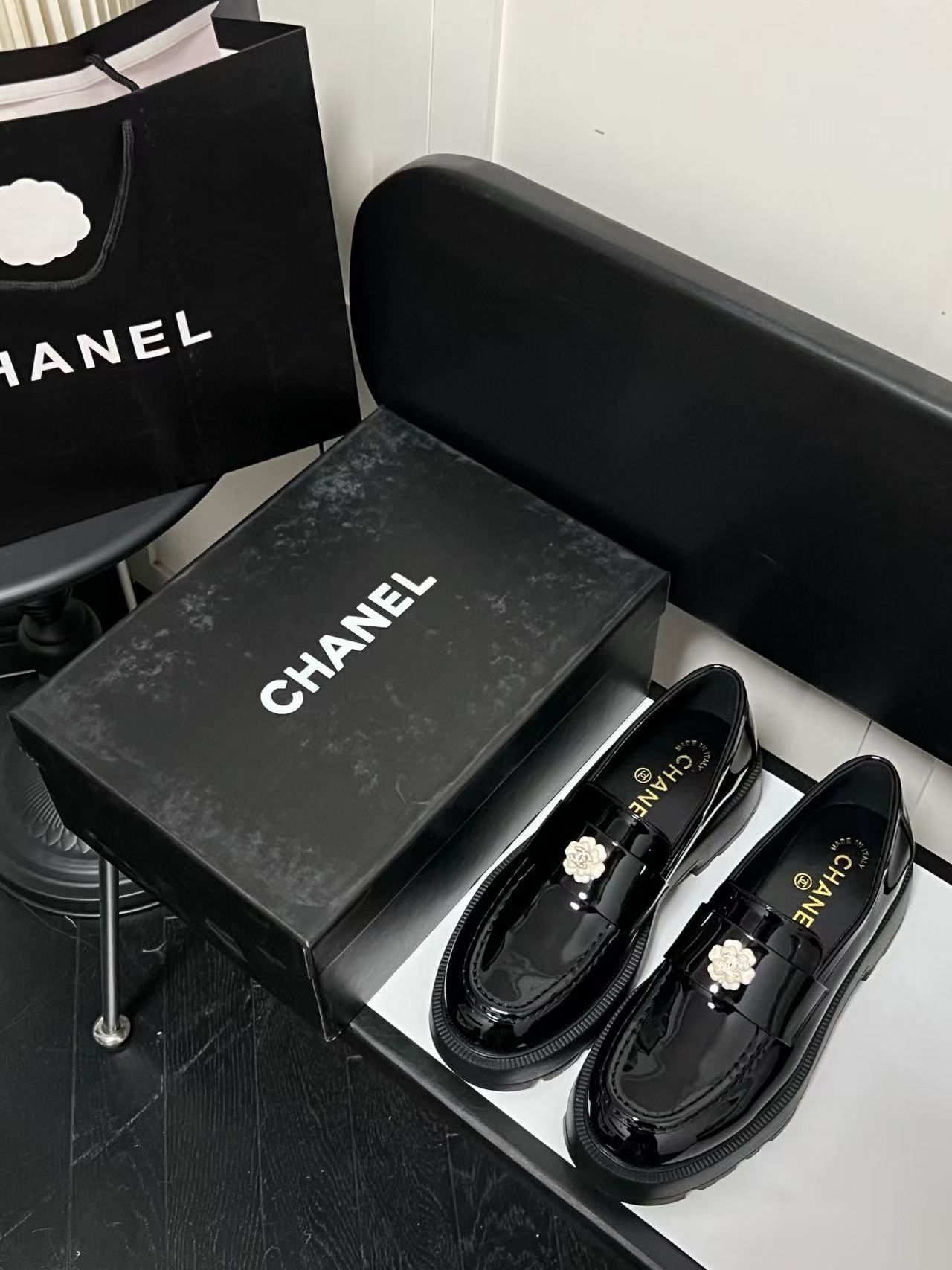 CHANE1 カメリア プラットフォーム シューズ【50％割引+送料無料】