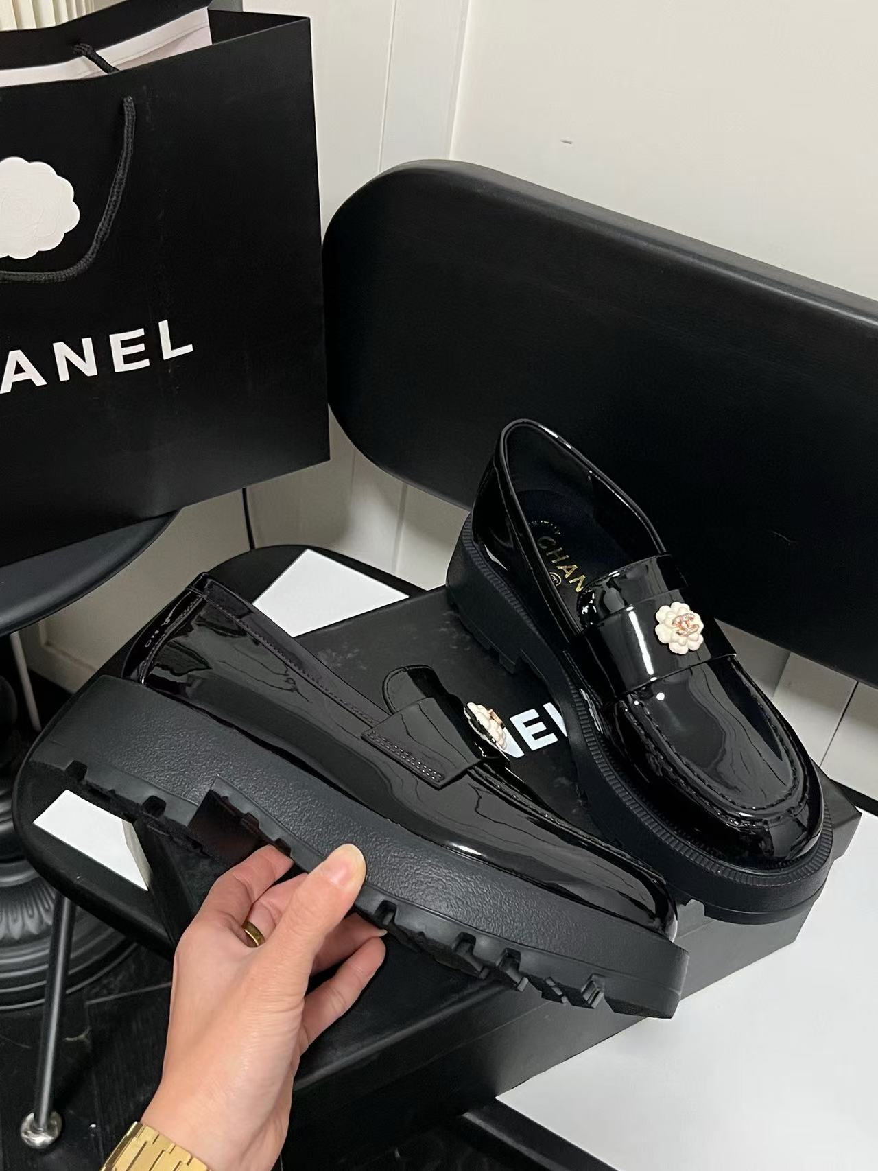 CHANE1 カメリア プラットフォーム シューズ【50％割引+送料無料】