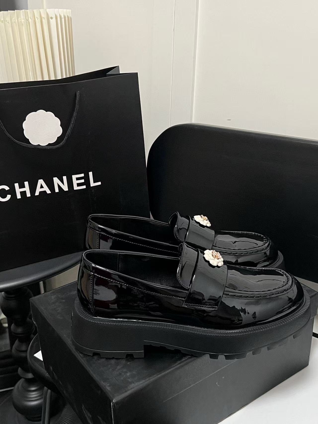 CHANE1 カメリア プラットフォーム シューズ【50％割引+送料無料】