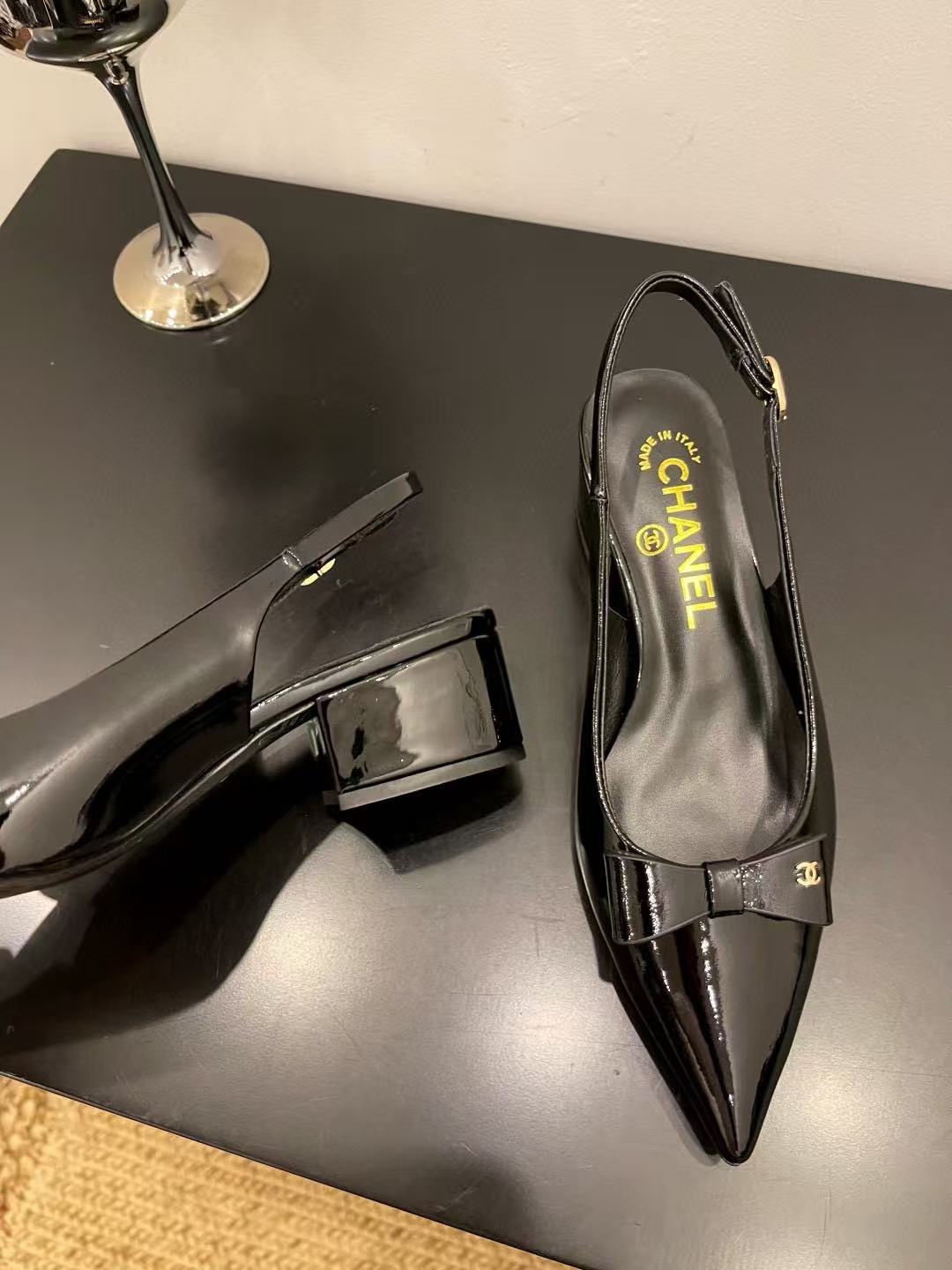 CHANE1 高品質ポインテッドローヒール【50％割引+送料無料】