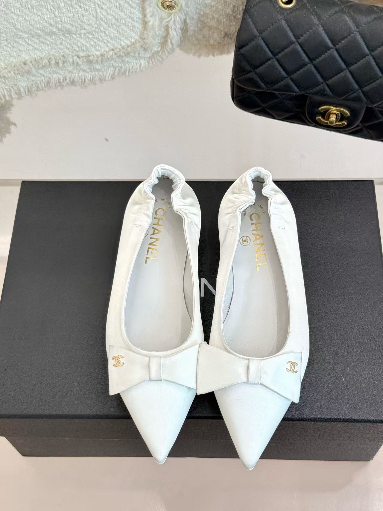 CHANE1 高品質ポインテッドトゥフラットシューズ【50％割引+送料無料】