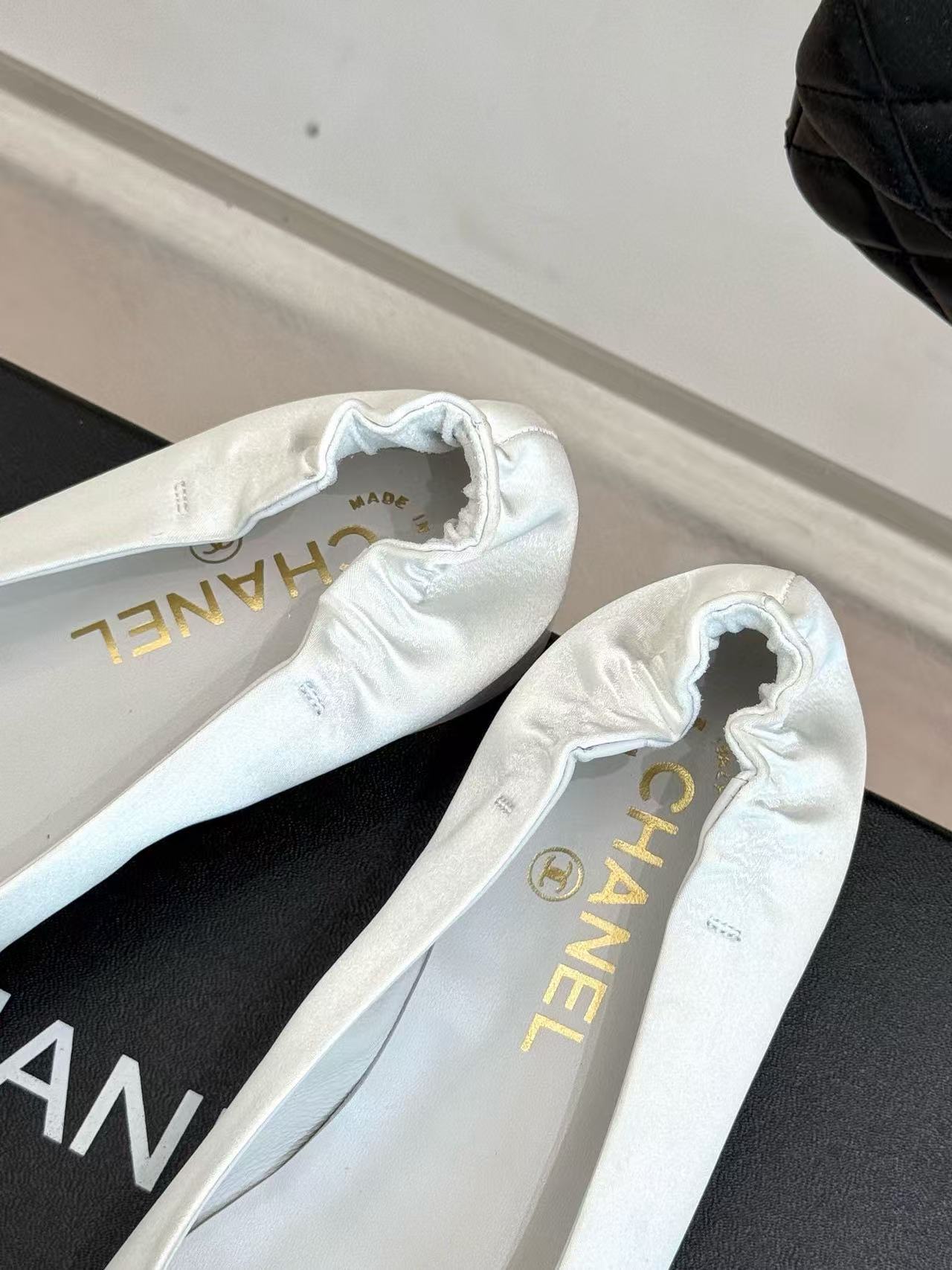 CHANE1 高品質ポインテッドトゥフラットシューズ【50％割引+送料無料】