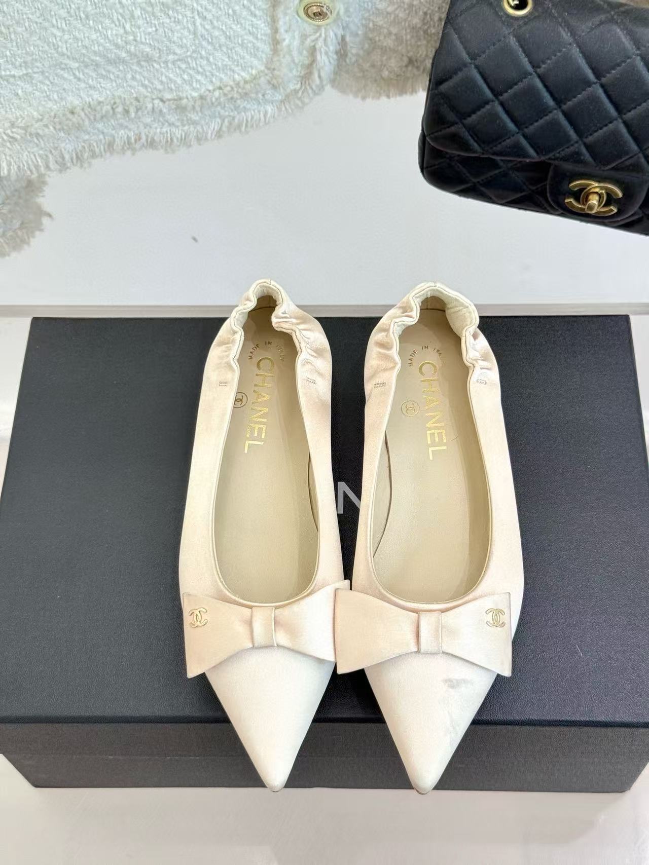 CHANE1 高品質ポインテッドトゥフラットシューズ【50％割引+送料無料】