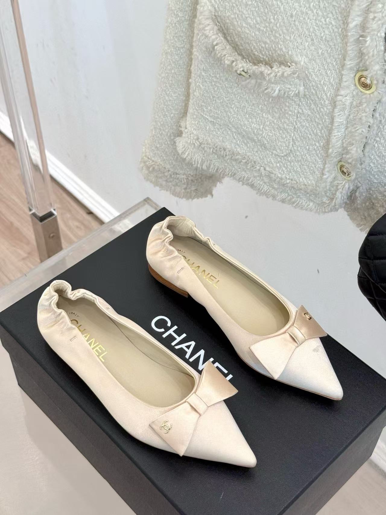 CHANE1 高品質ポインテッドトゥフラットシューズ【50％割引+送料無料】
