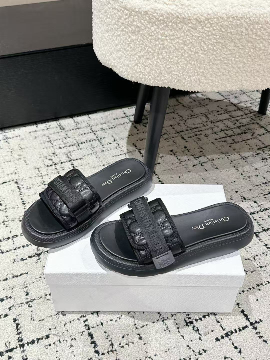 DI0R 高品質厚底ベルクロスリッパ【50%割引+送料無料】