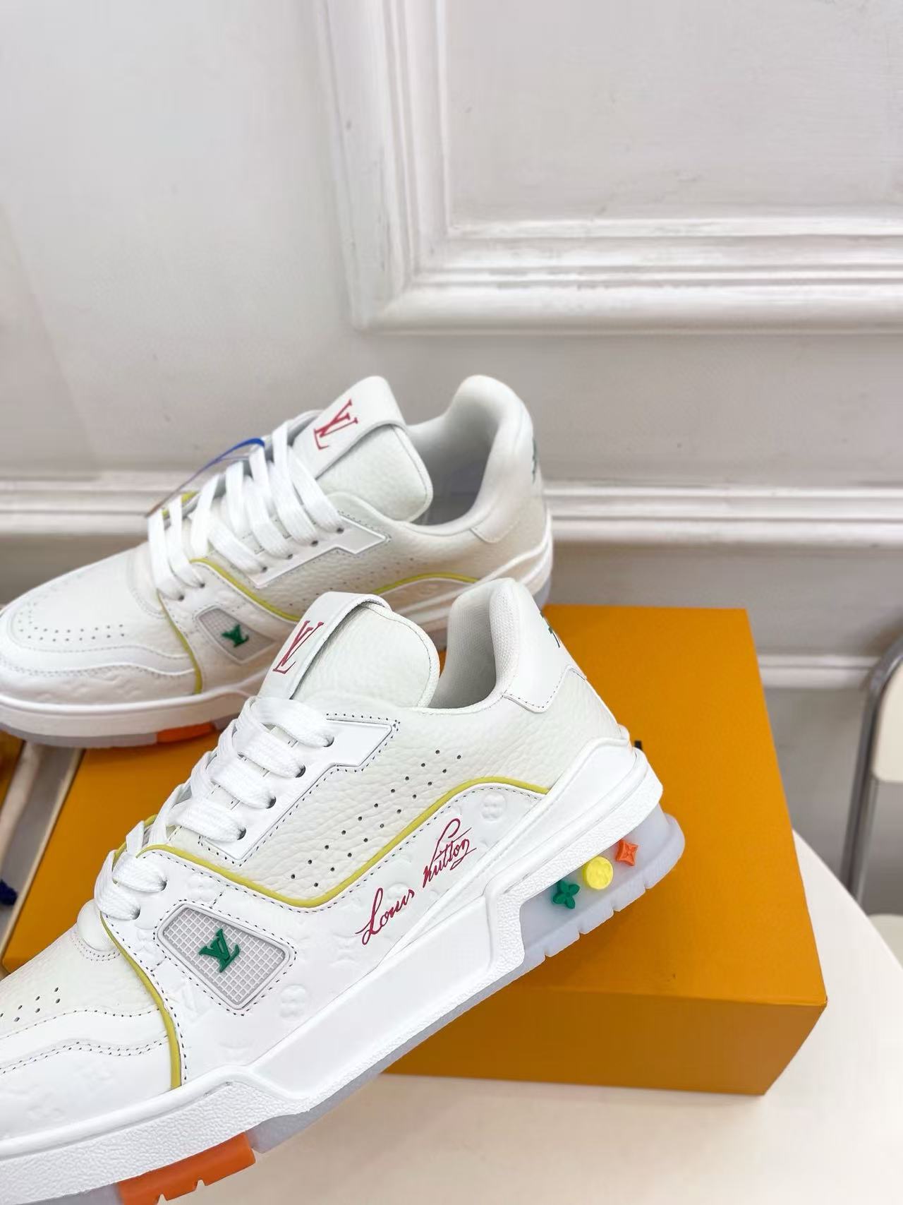 LVの高品質スポーツシューズ【50％割引+送料無料】