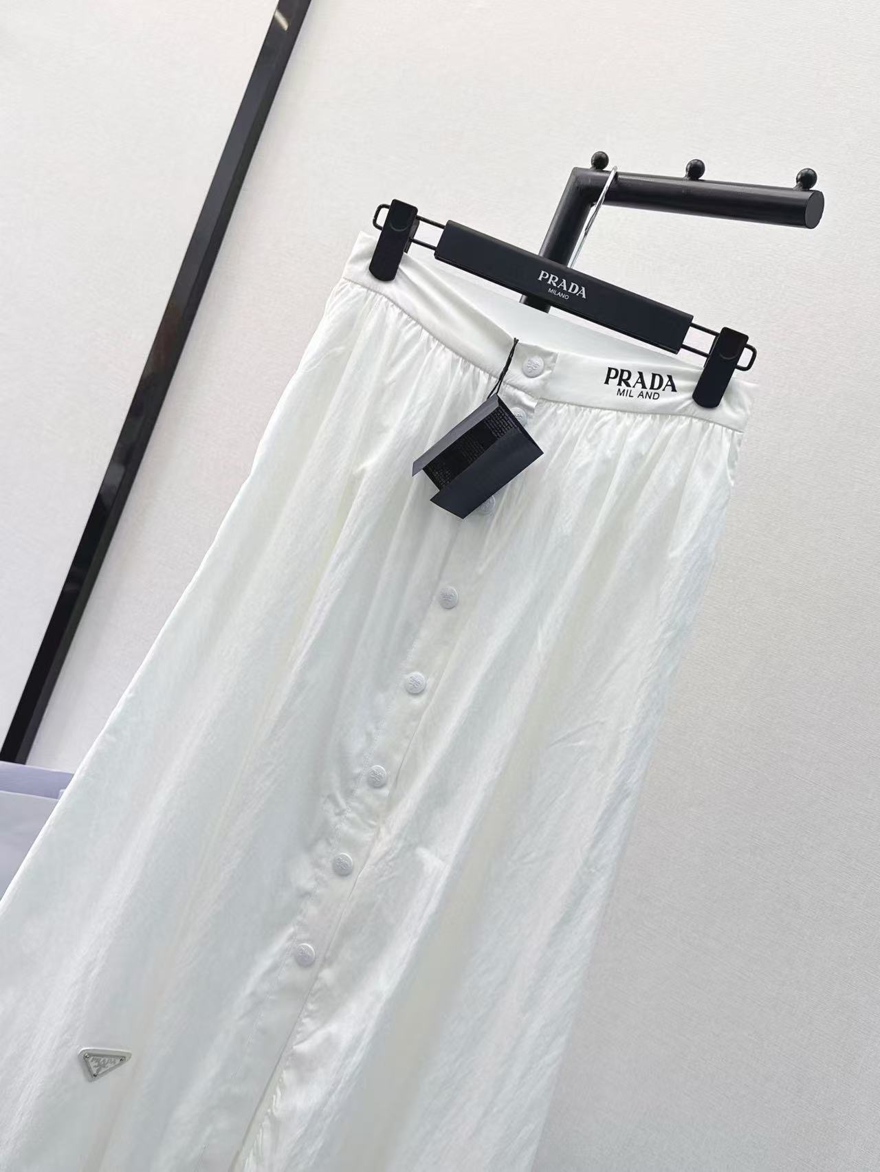 PR4DA シンプルレタースカート【50％割引+送料無料】