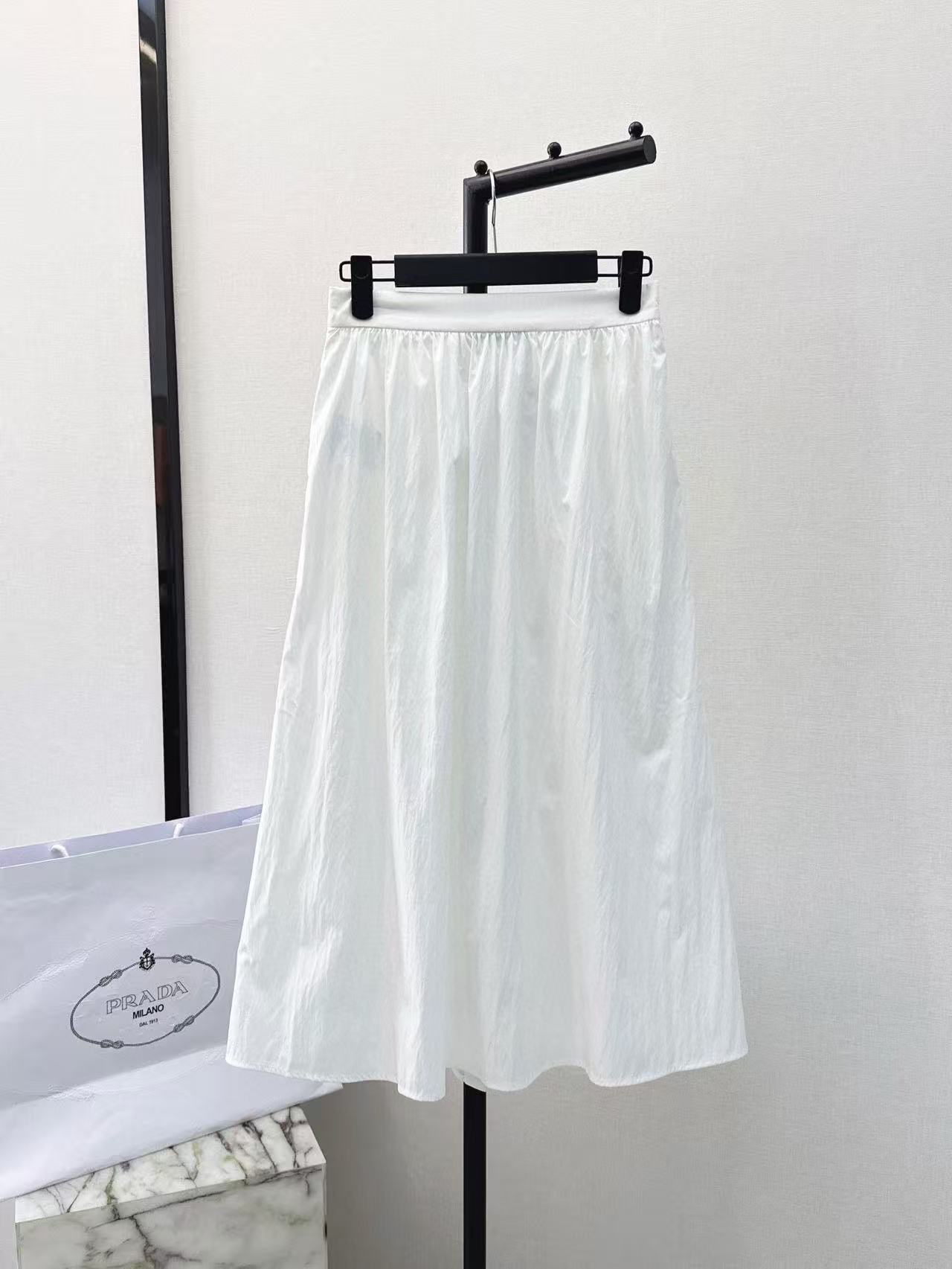 PR4DA シンプルレタースカート【50％割引+送料無料】