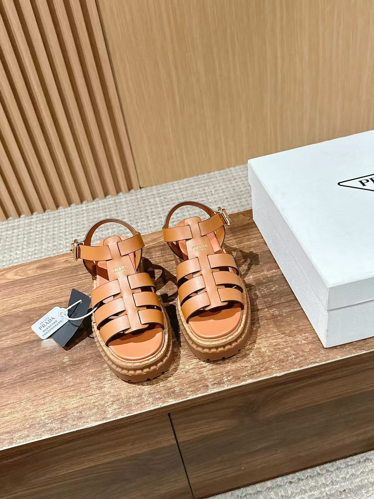 PR4DA 高品質厚底サンダル【50％割引+送料無料】
